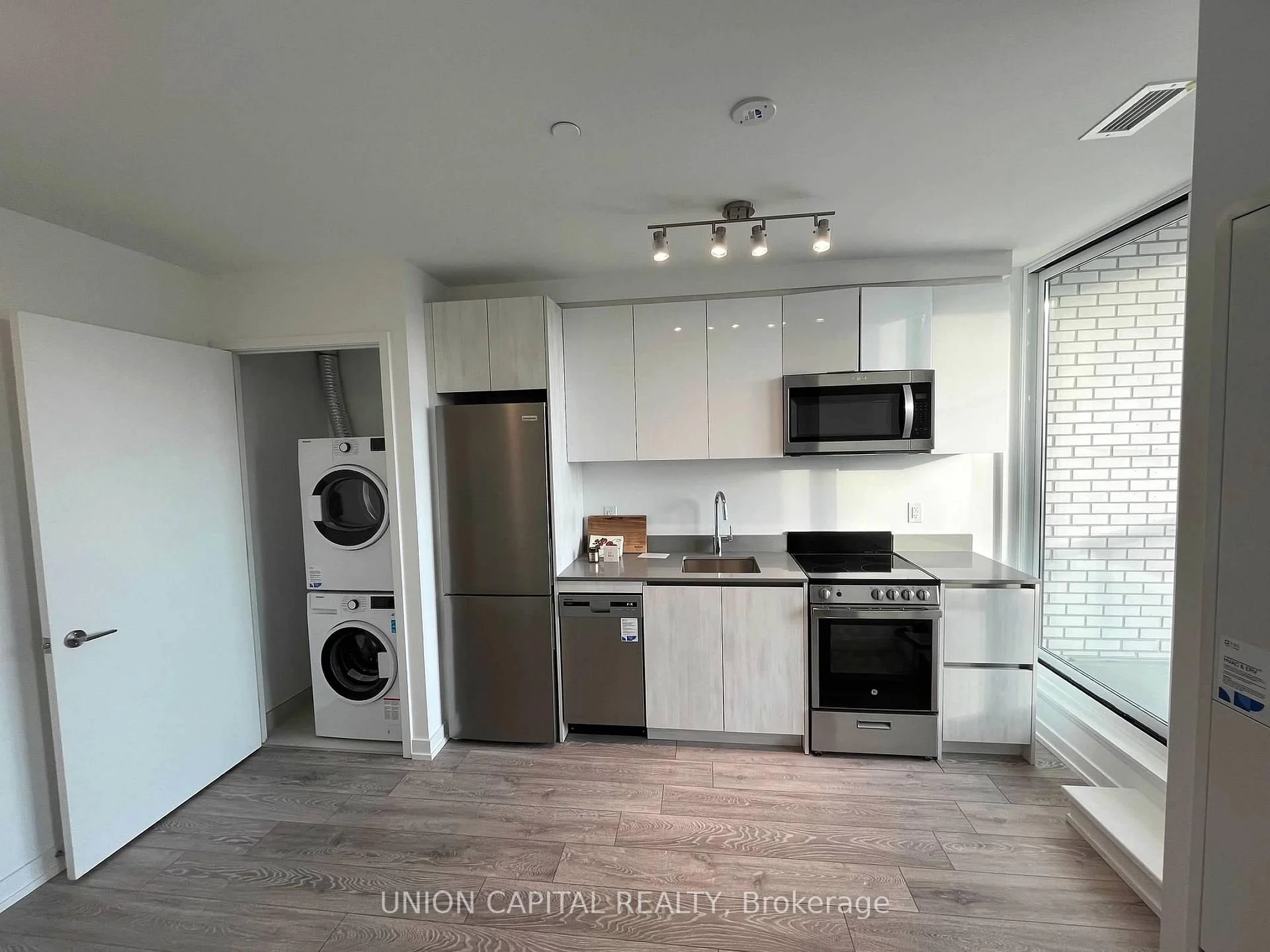 Photo 31 of Unit 320, 3100 Keele Street, North York, Downsview-Roding-CFB — HOMEH