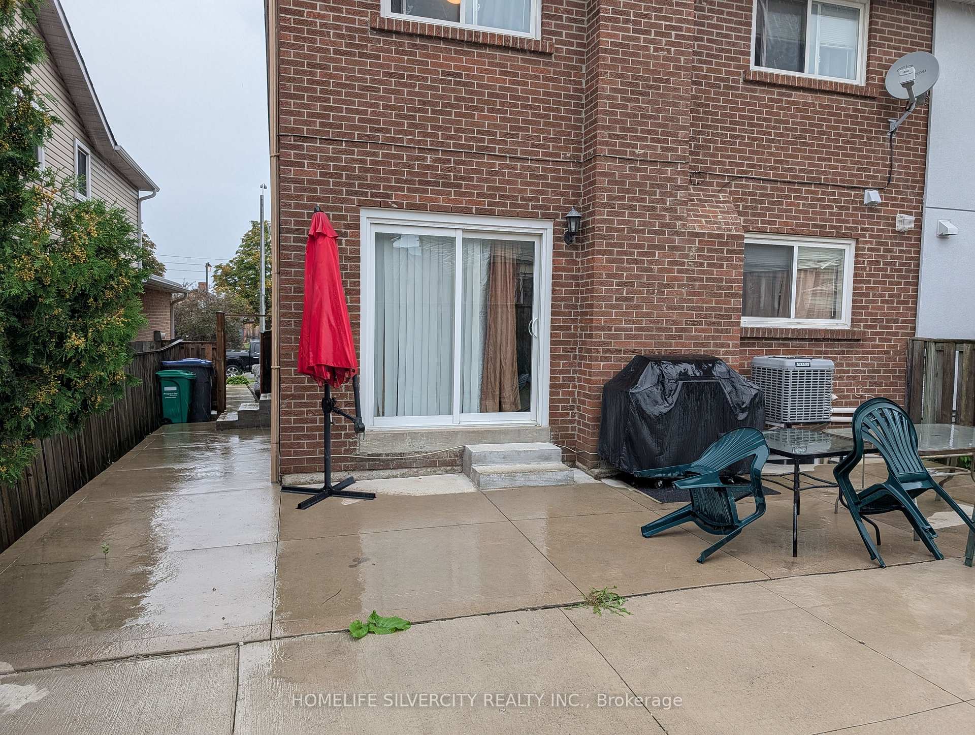 Photo 3 of 117 Simmons Boulevard, Brampton, Madoc — HOMEH