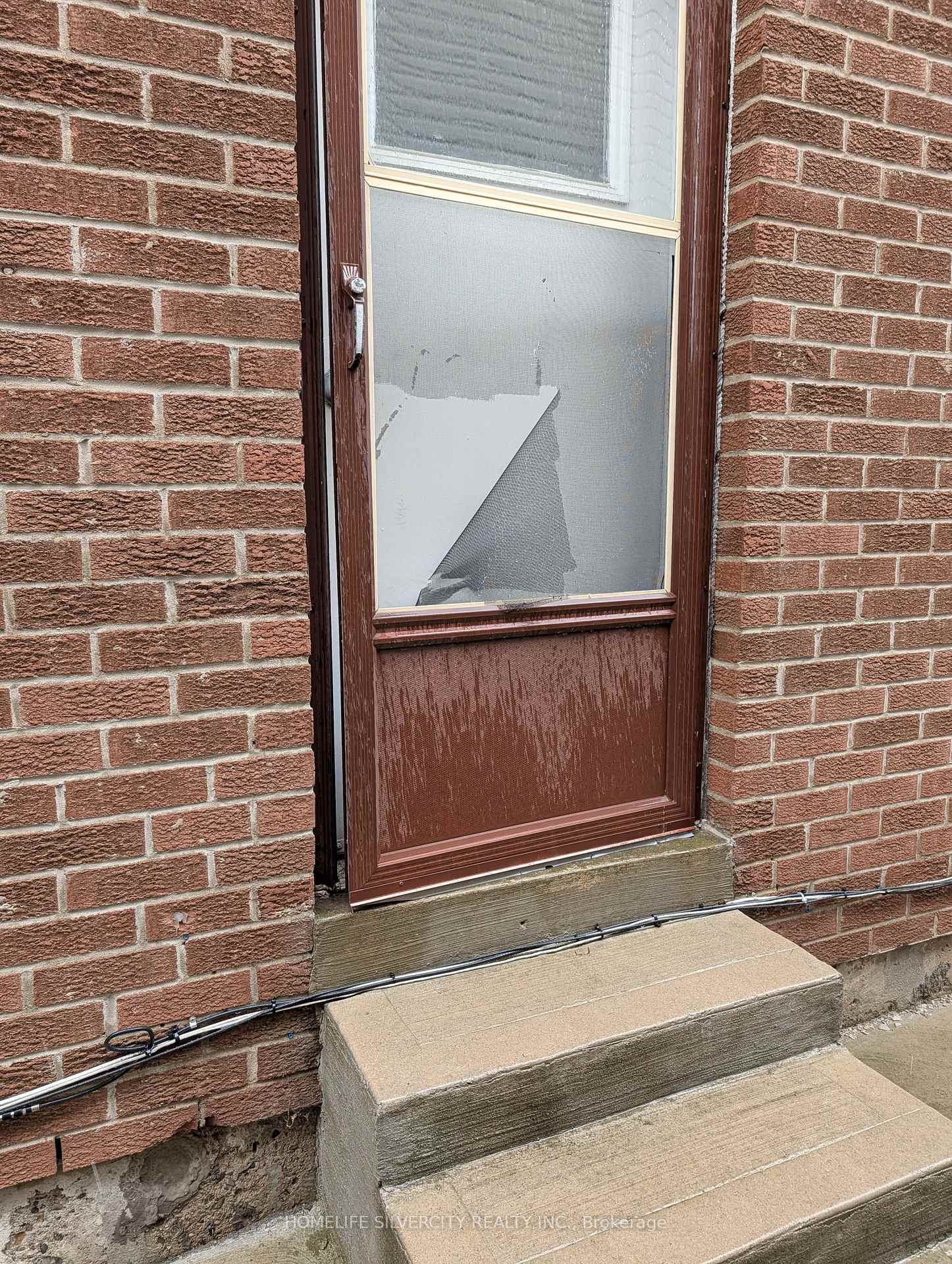 Photo 4 of 117 Simmons Boulevard, Brampton, Madoc — HOMEH