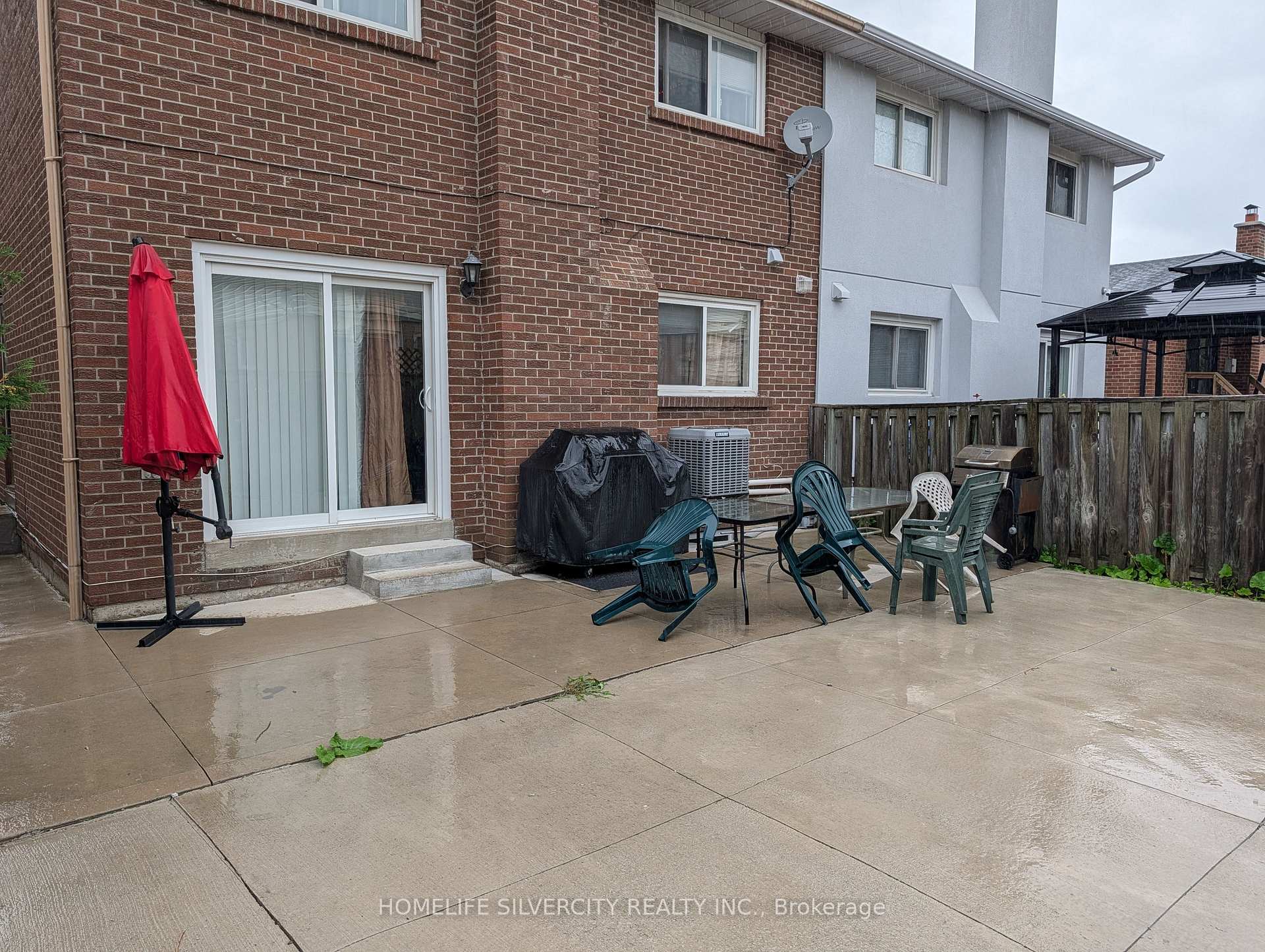 Photo 6 of 117 Simmons Boulevard, Brampton, Madoc — HOMEH