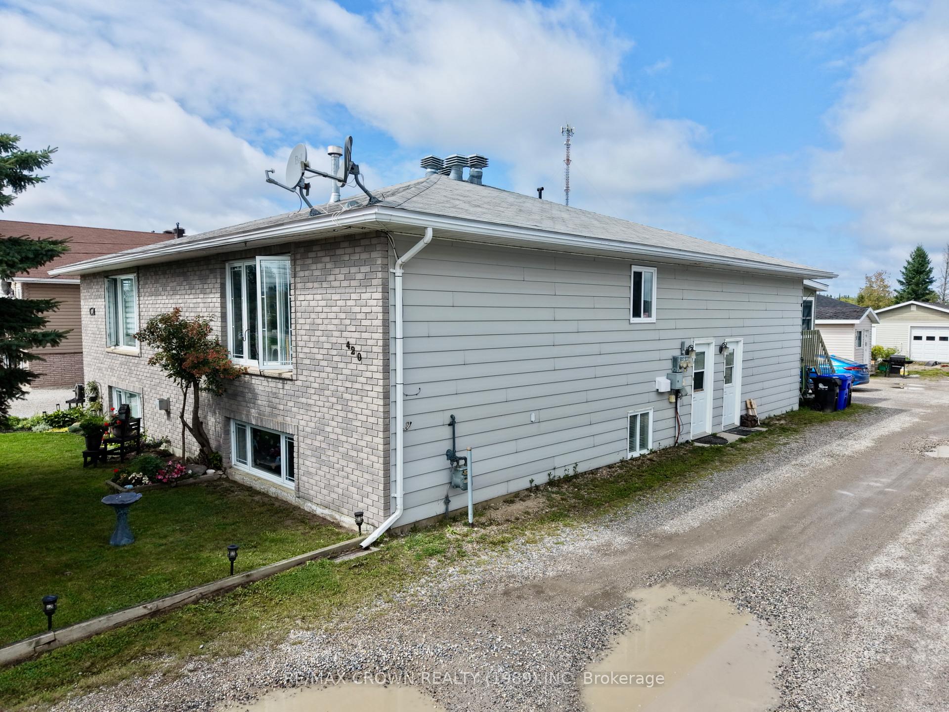 Photo 4 of 420 Brisson Boulevard, Hearst — HOMEH