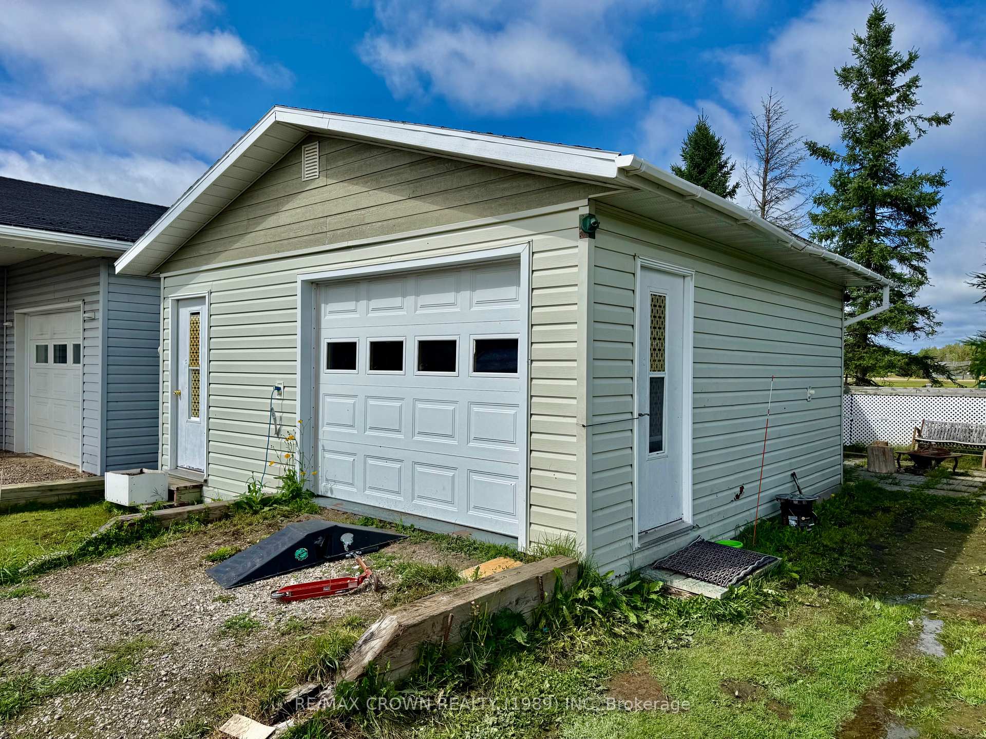 Photo 12 of 420 Brisson Boulevard, Hearst — HOMEH