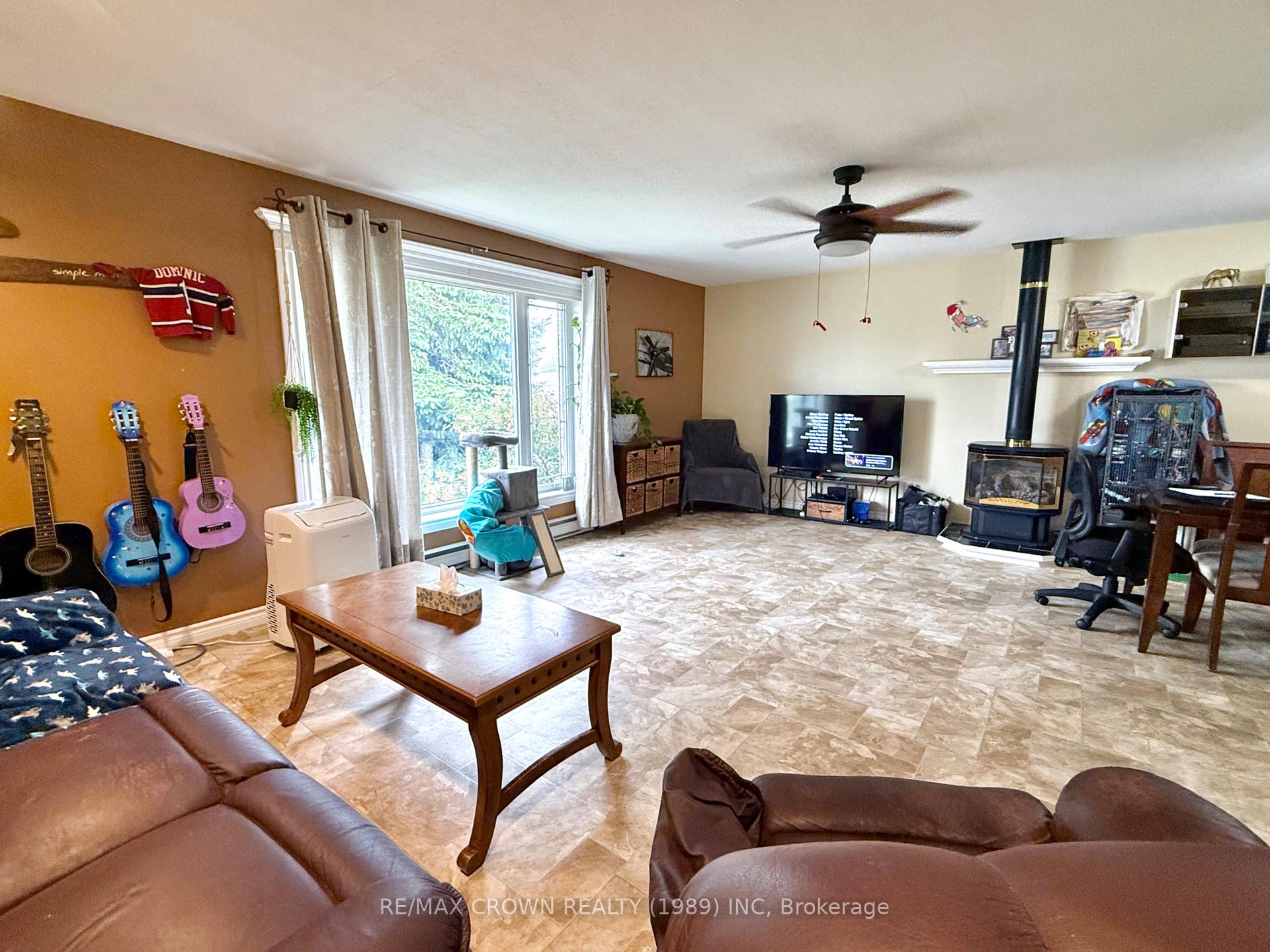 Photo 16 of 420 Brisson Boulevard, Hearst — HOMEH