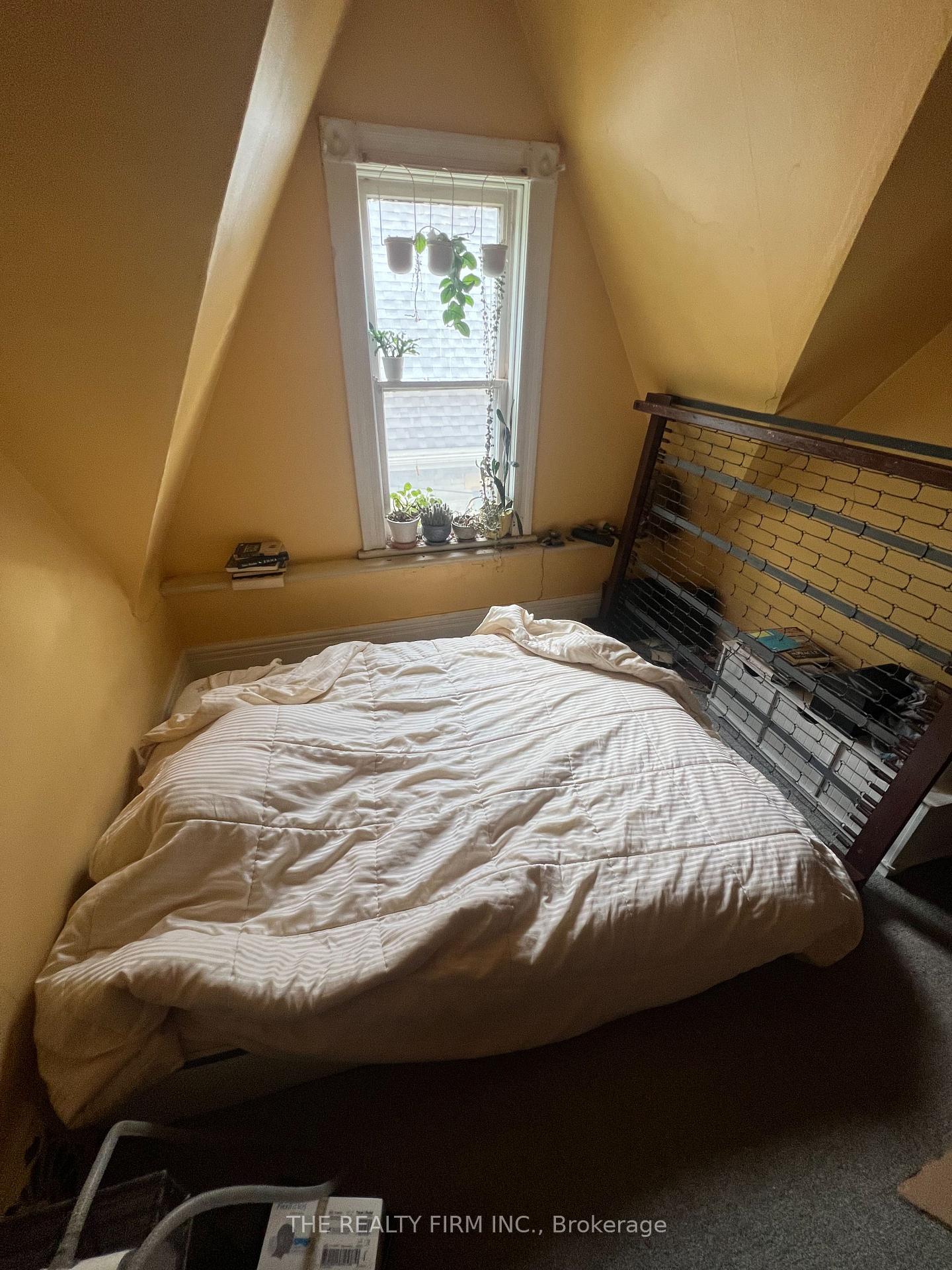Photo 5 of Unit 4, 490 Central Avenue, London, East F — HOMEH