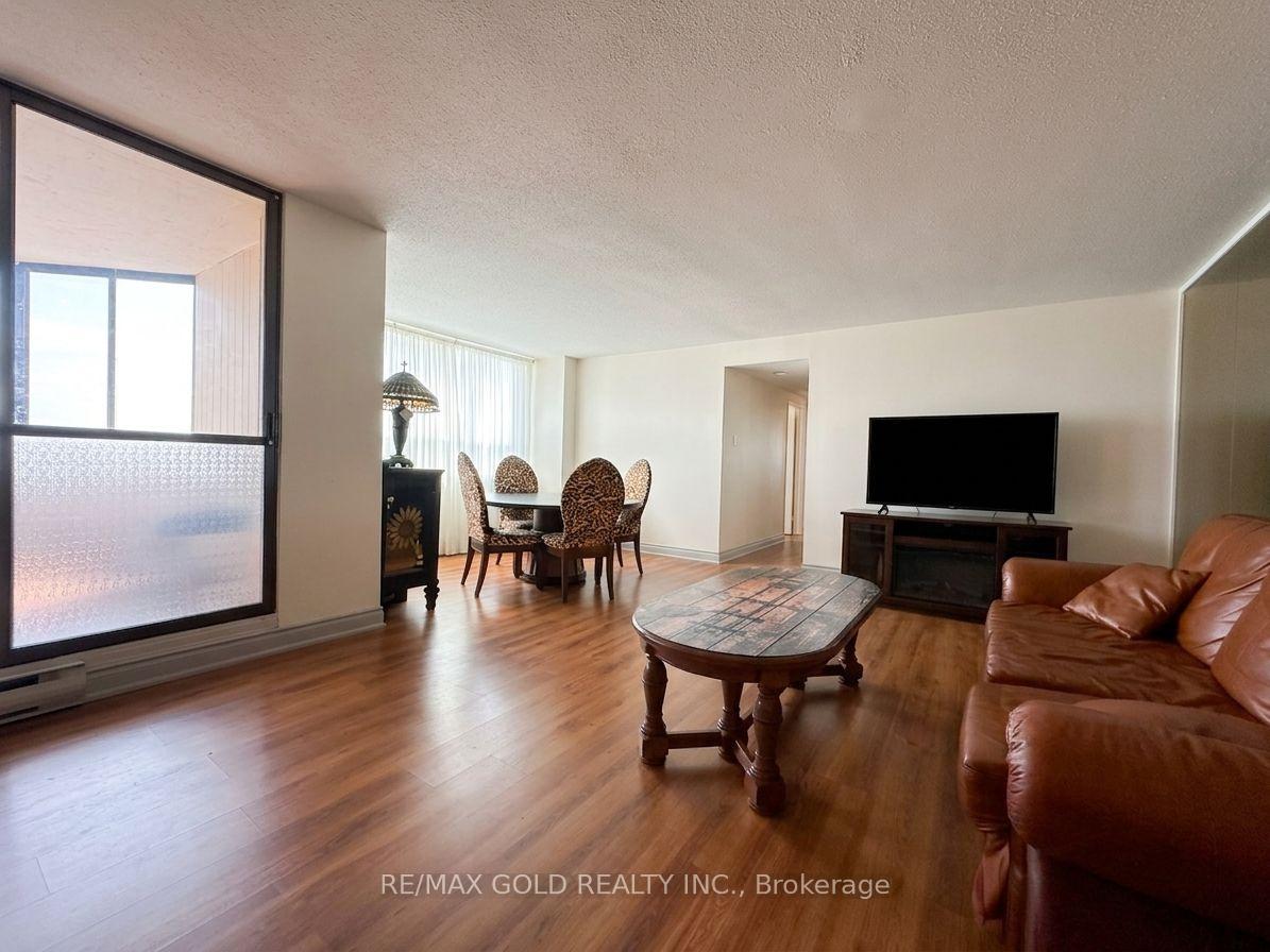 Photo 10 of Unit 1204, 2323 Confederation Parkway, Mississauga, Cooksville — HOMEH