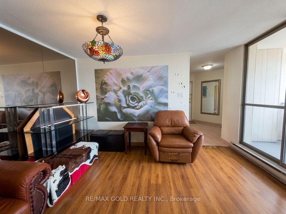 Photo 12 of Unit 1204, 2323 Confederation Parkway, Mississauga, Cooksville — HOMEH