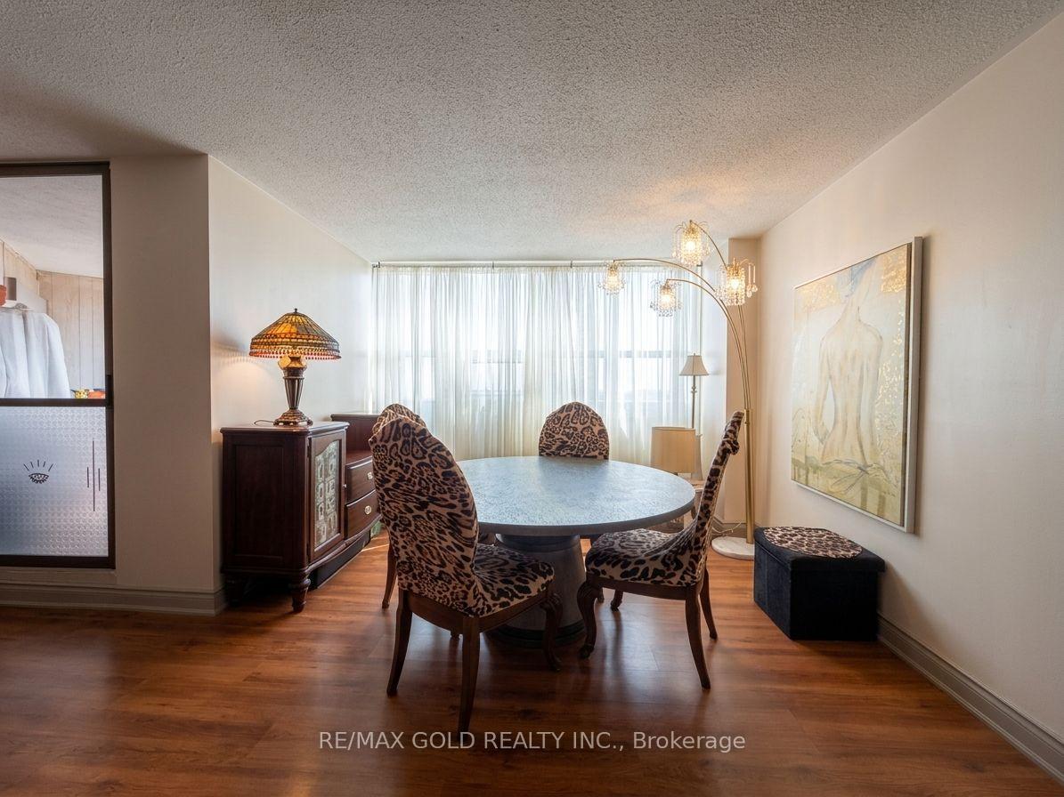 Photo 13 of Unit 1204, 2323 Confederation Parkway, Mississauga, Cooksville — HOMEH