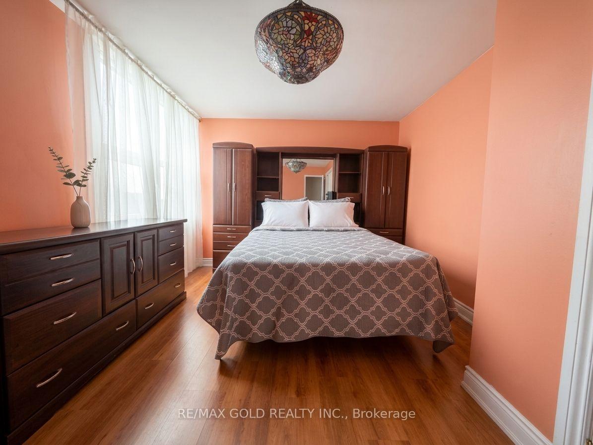 Photo 15 of Unit 1204, 2323 Confederation Parkway, Mississauga, Cooksville — HOMEH