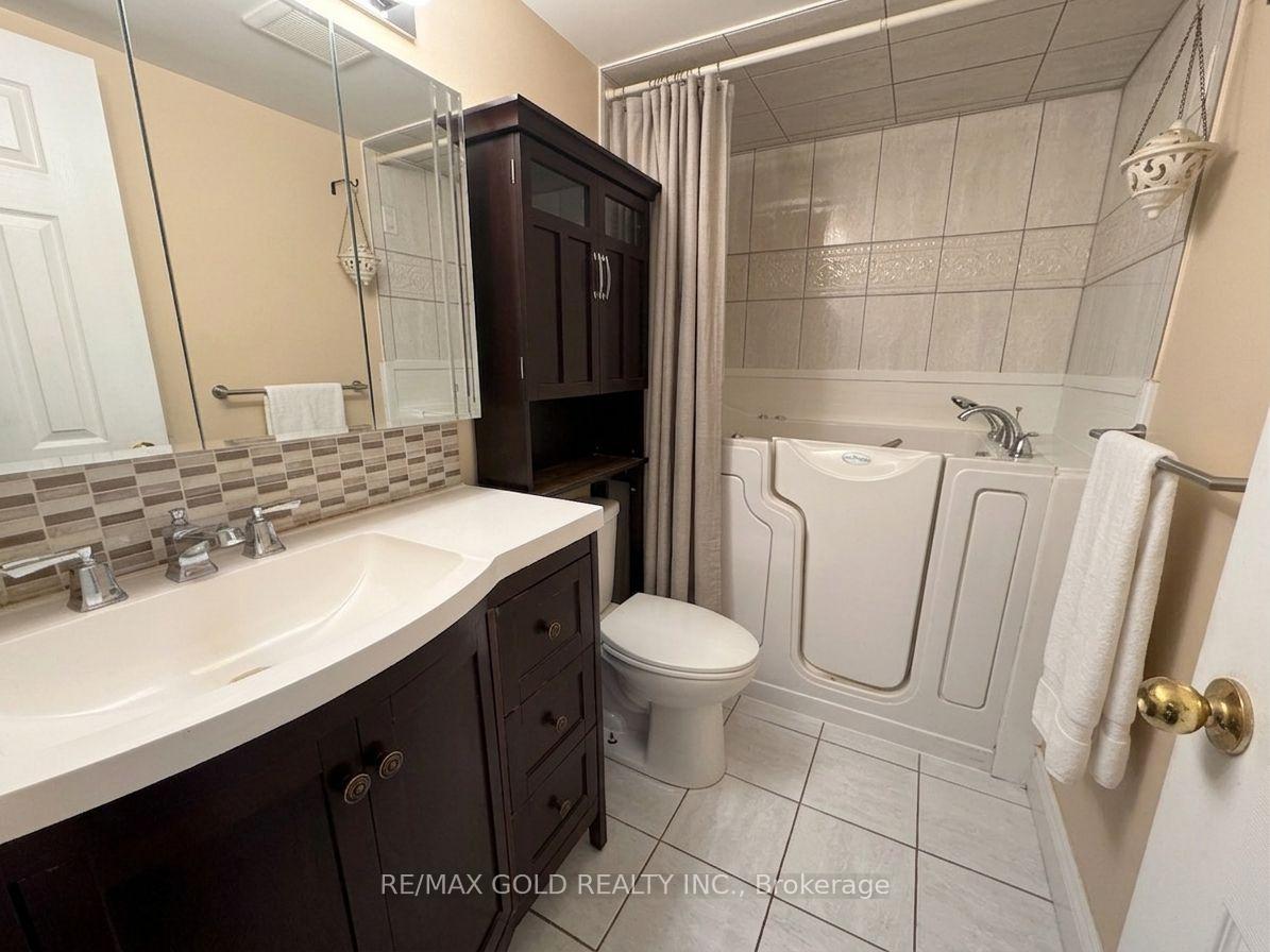 Photo 23 of Unit 1204, 2323 Confederation Parkway, Mississauga, Cooksville — HOMEH