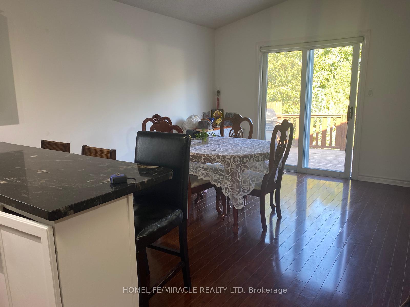 Photo 6 of 806 Fairway Crescent, Kitchener, Idlewood — HOMEH