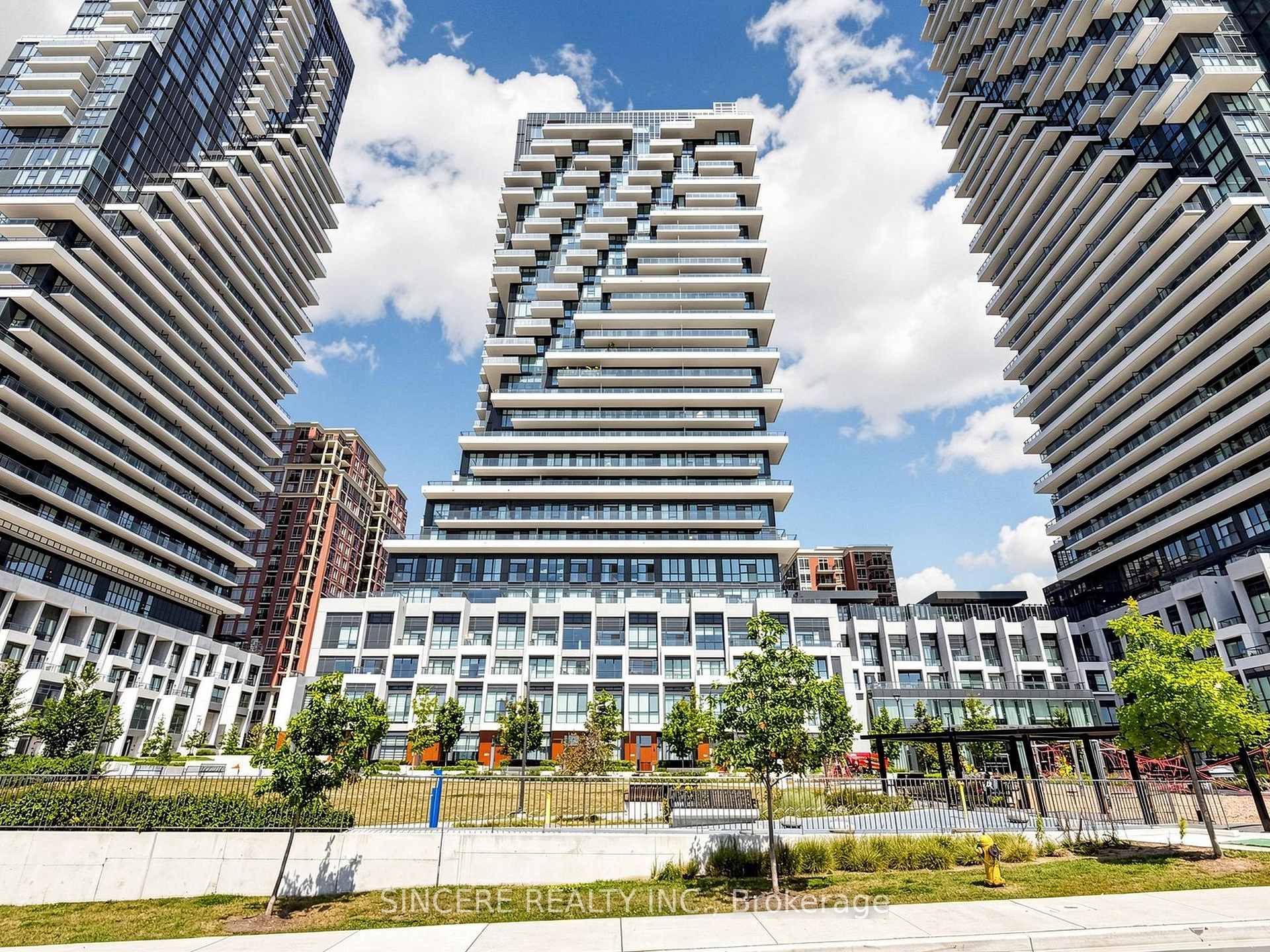 Photo of Unit 2737, 20 Inn On The Park Drive