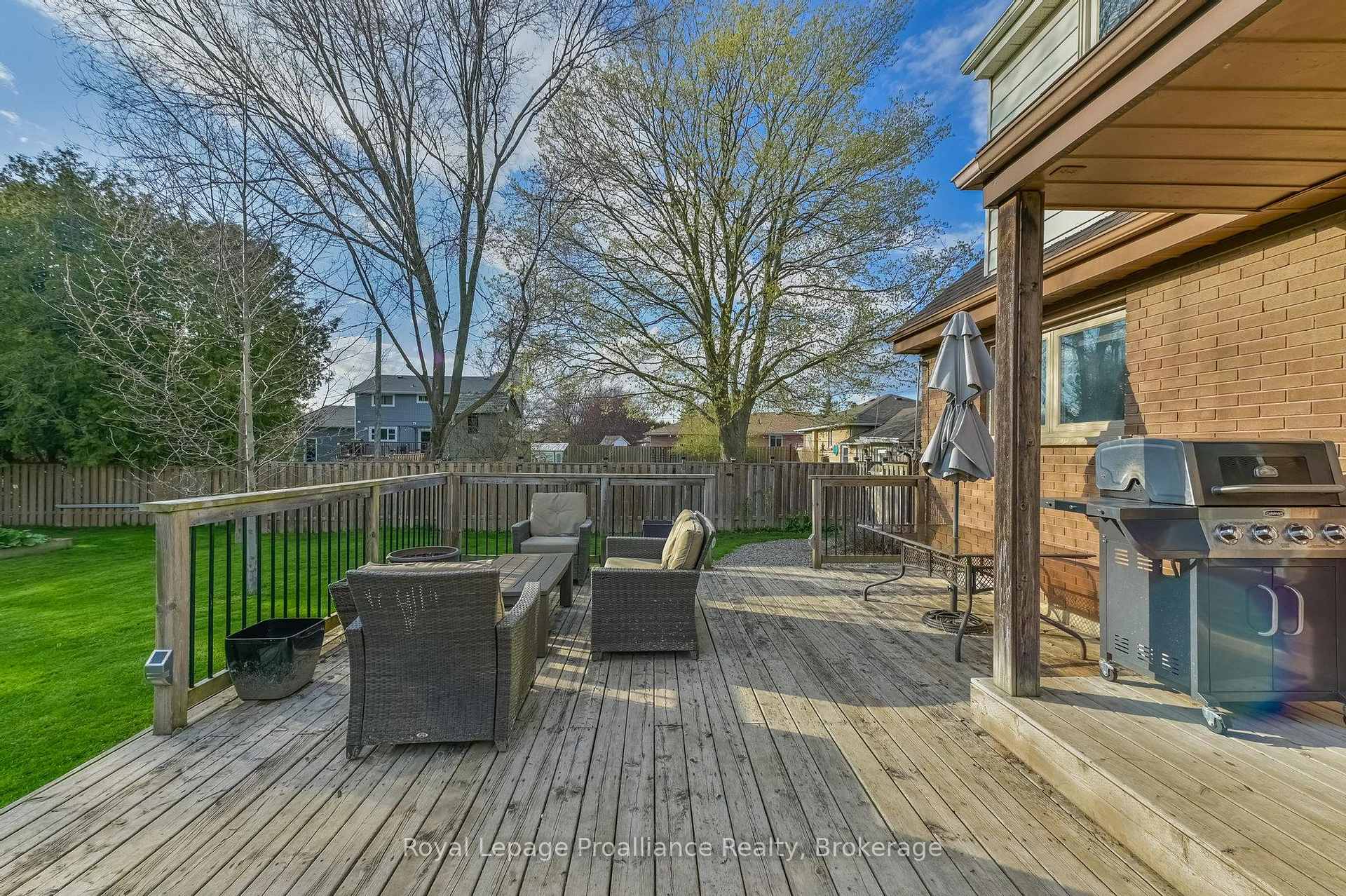Photo 11 of 1 Brook Road N, Cobourg — HOMEH