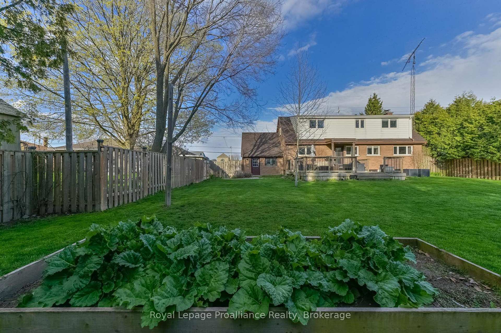 Photo 13 of 1 Brook Road N, Cobourg — HOMEH