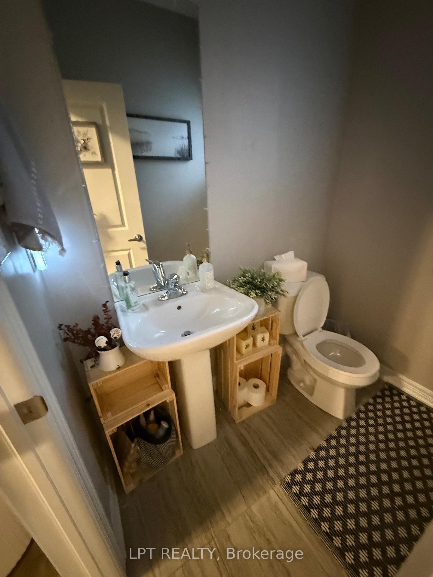 Photo 3 of 50 Spring Crest (Upper Unit) Way, Thorold, Rolling Meadows — HOMEH