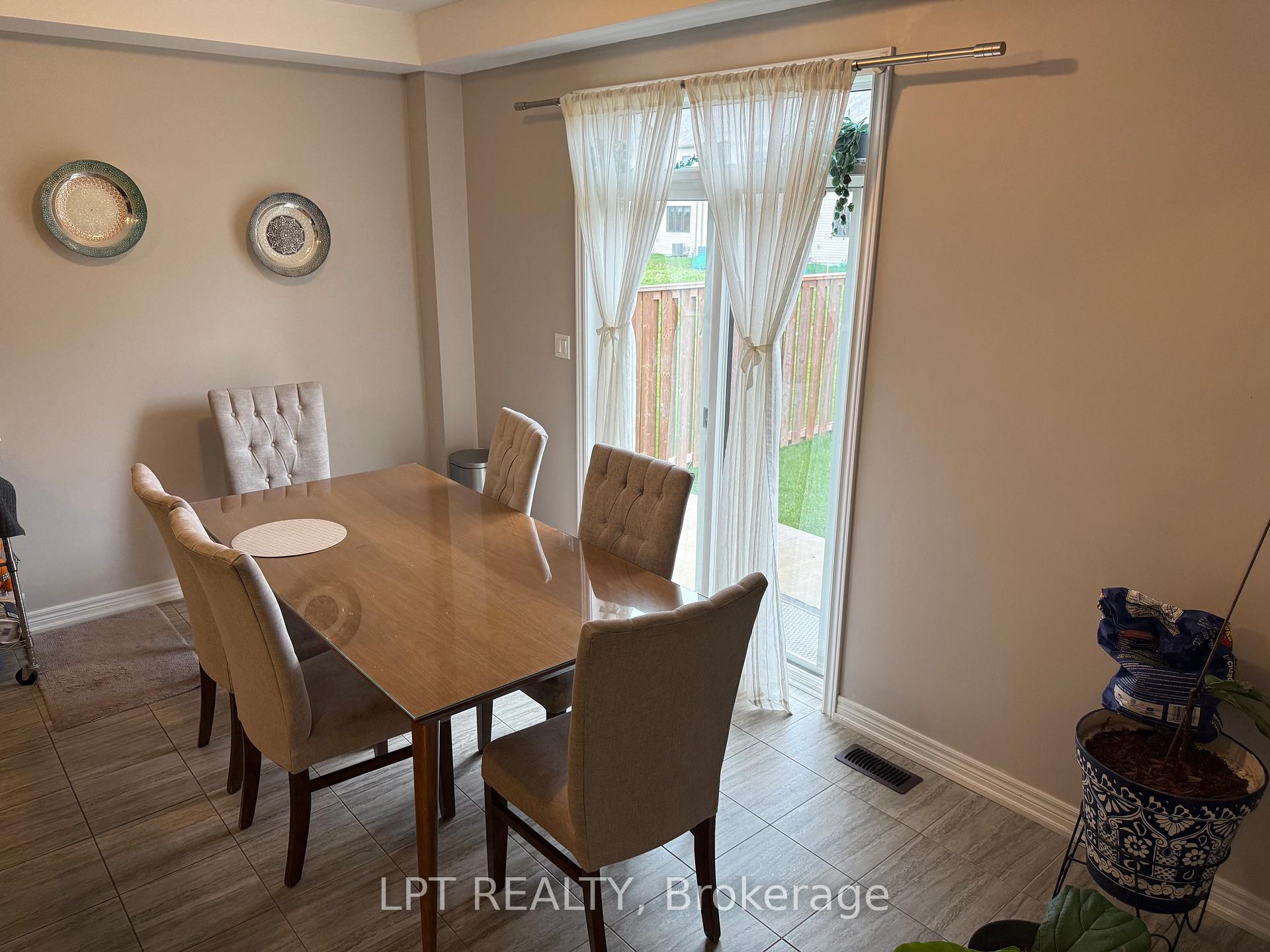 Photo 9 of 50 Spring Crest (Upper Unit) Way, Thorold, Rolling Meadows — HOMEH