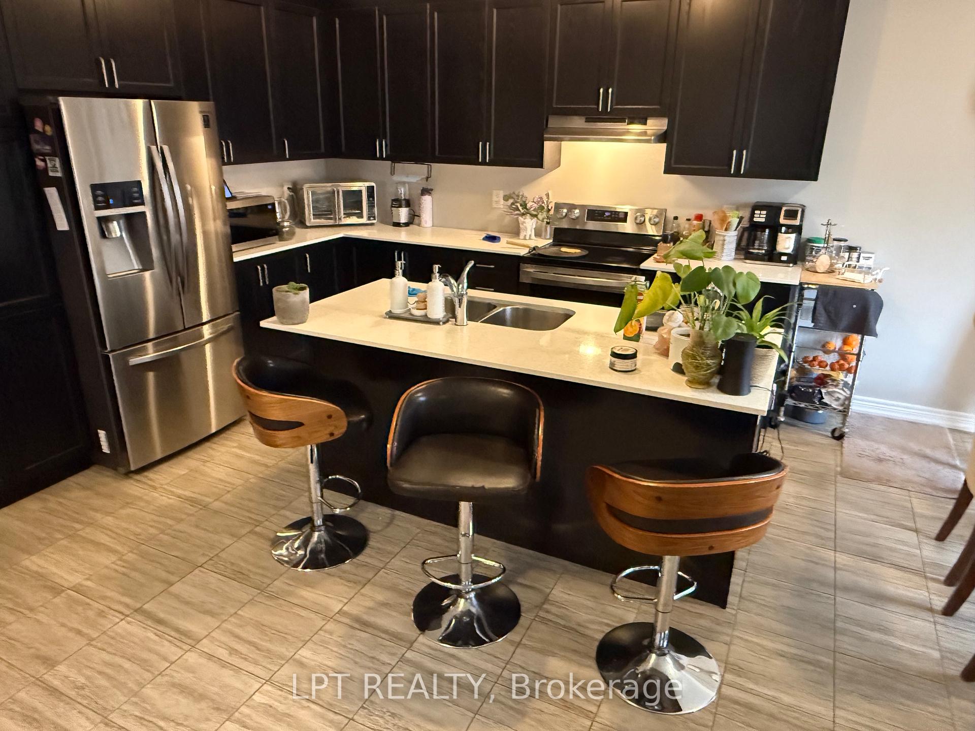 Photo 10 of 50 Spring Crest (Upper Unit) Way, Thorold, Rolling Meadows — HOMEH