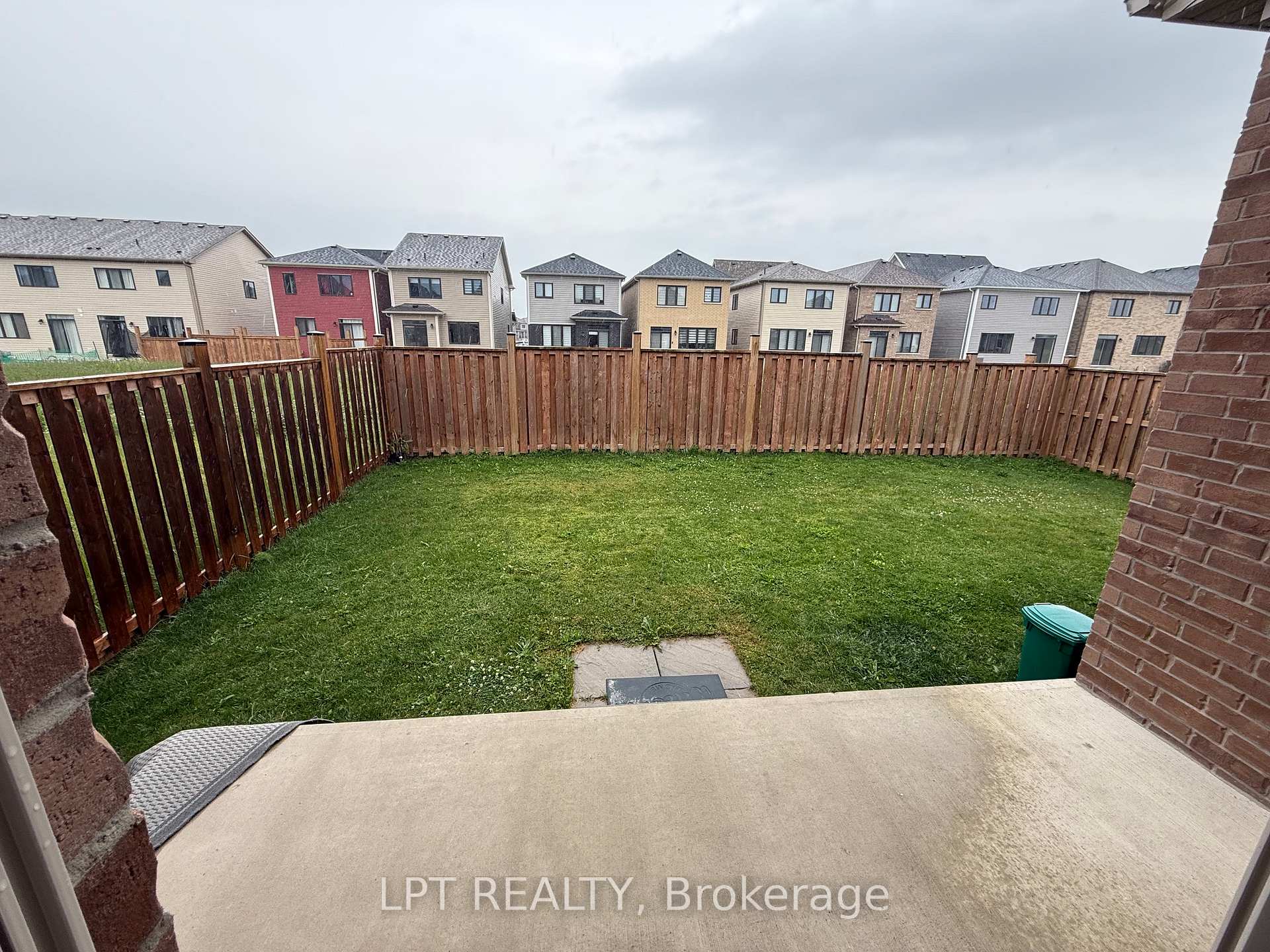 Photo 16 of 50 Spring Crest (Upper Unit) Way, Thorold, Rolling Meadows — HOMEH