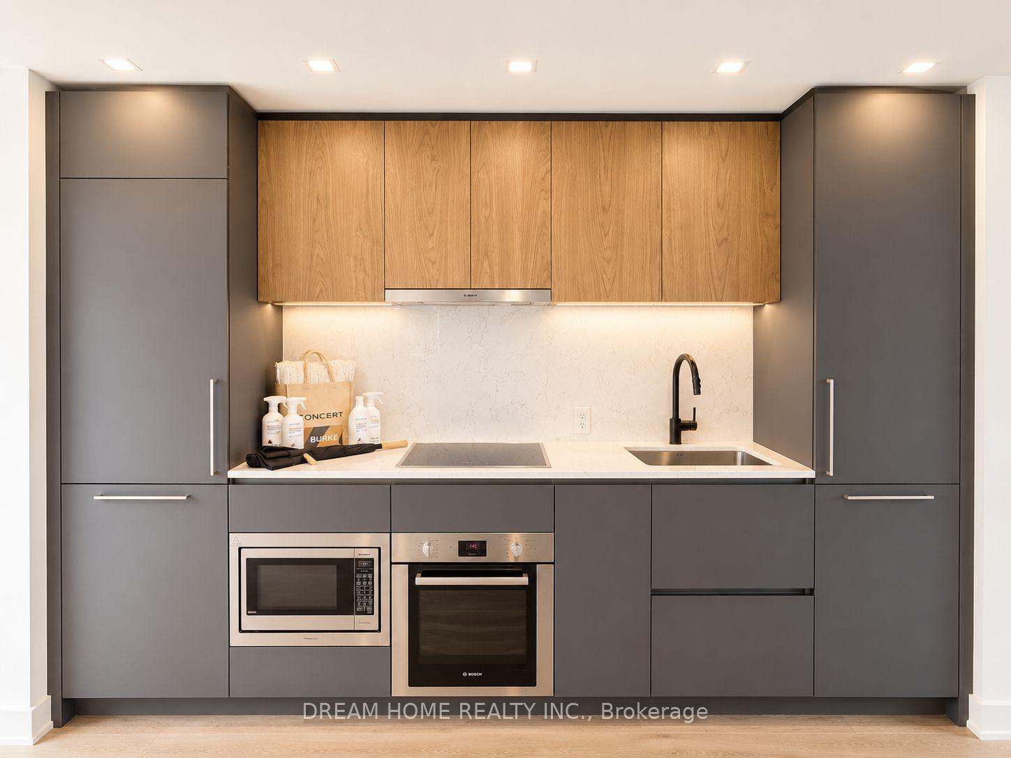 Photo 3 of Unit 3806, 609 Sherbourne Street, Toronto, North St. James Town — HOMEH