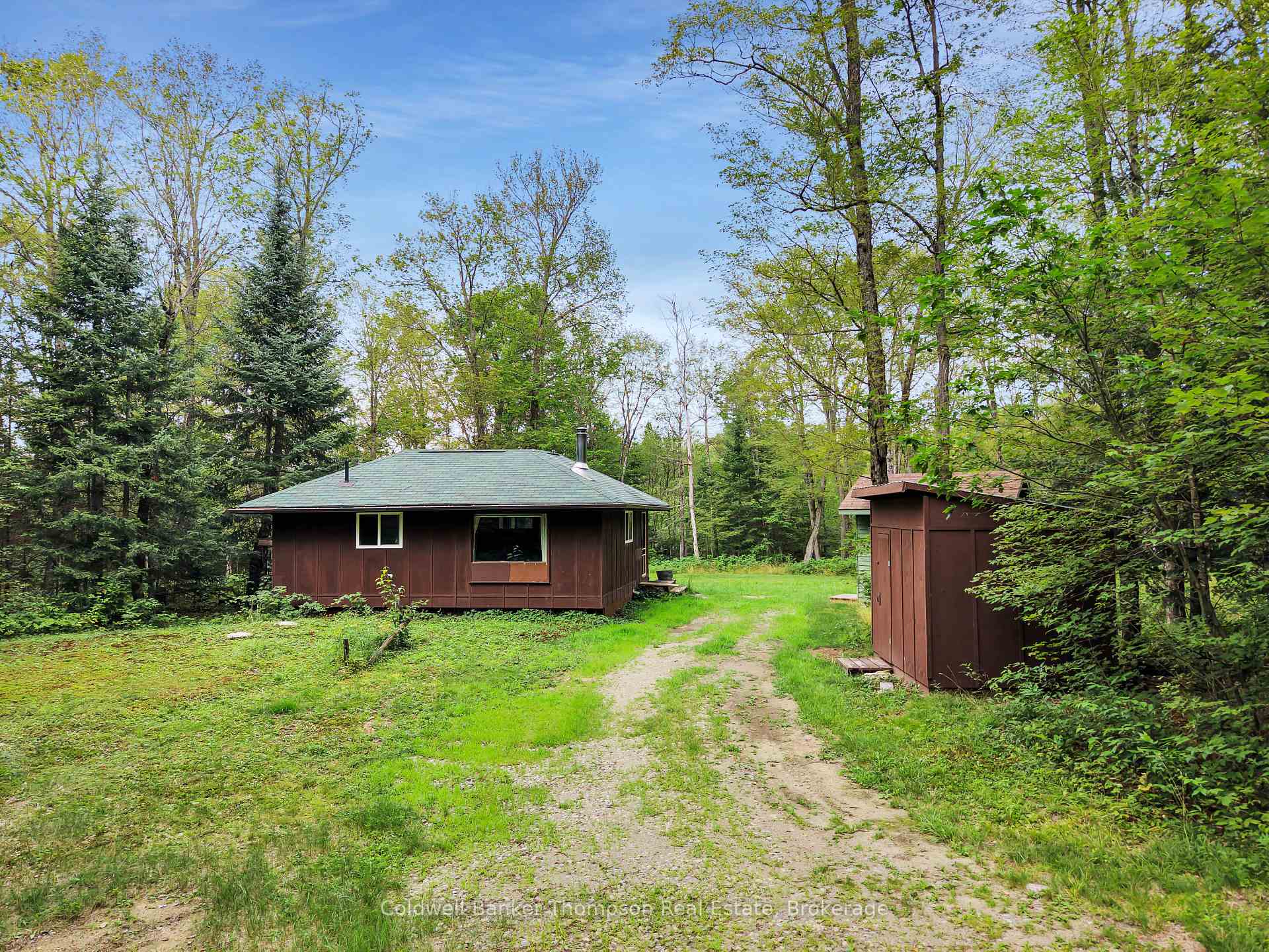 Photo of 2622 Chetwynd Road