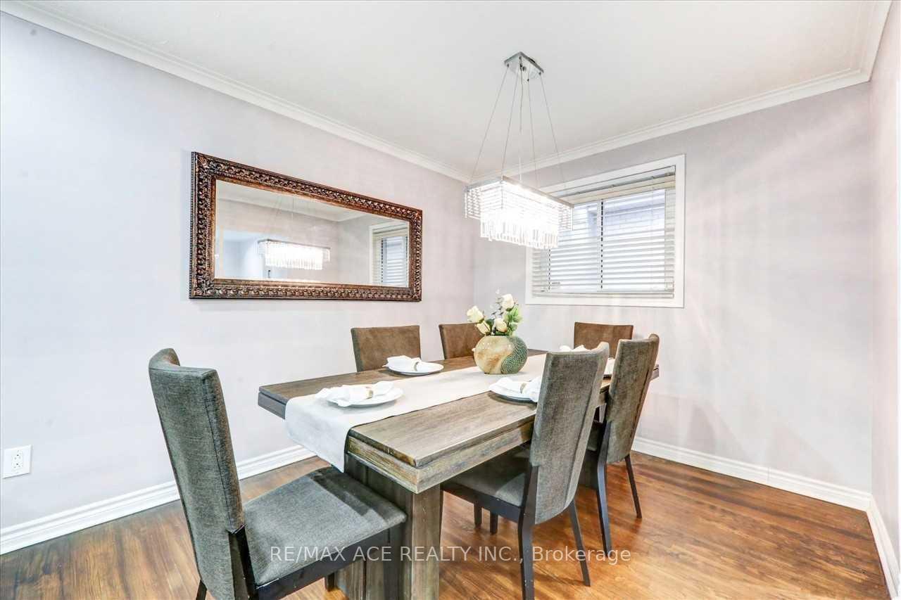 Photo 11 of 1 Wagner Drive, Scarborough, West Hill — HOMEH