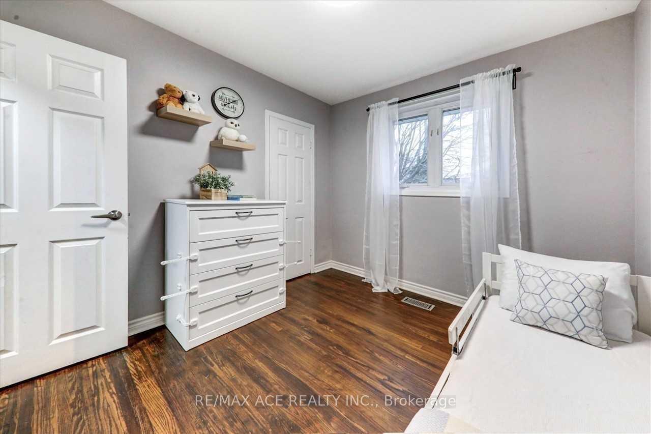 Photo 16 of 1 Wagner Drive, Scarborough, West Hill — HOMEH