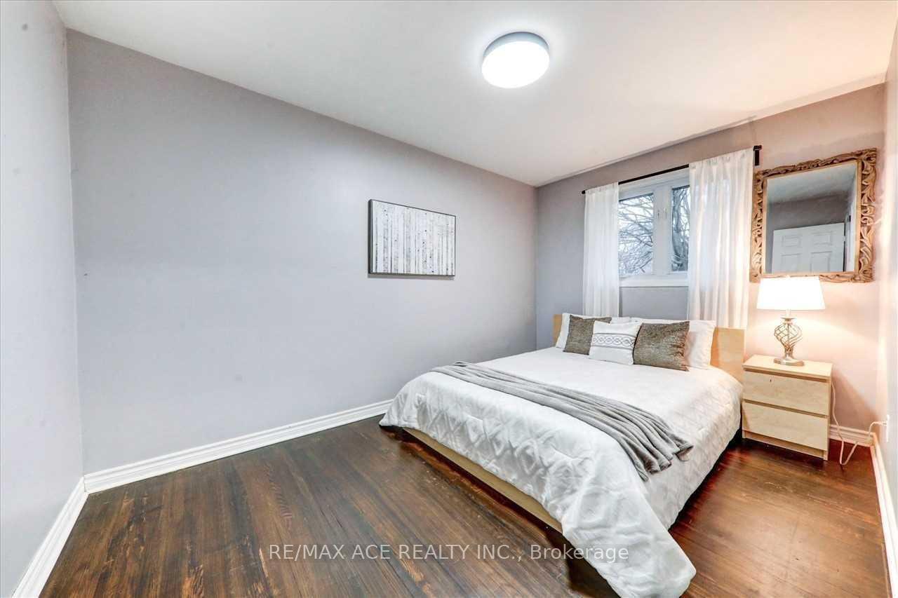 Photo 21 of 1 Wagner Drive, Scarborough, West Hill — HOMEH