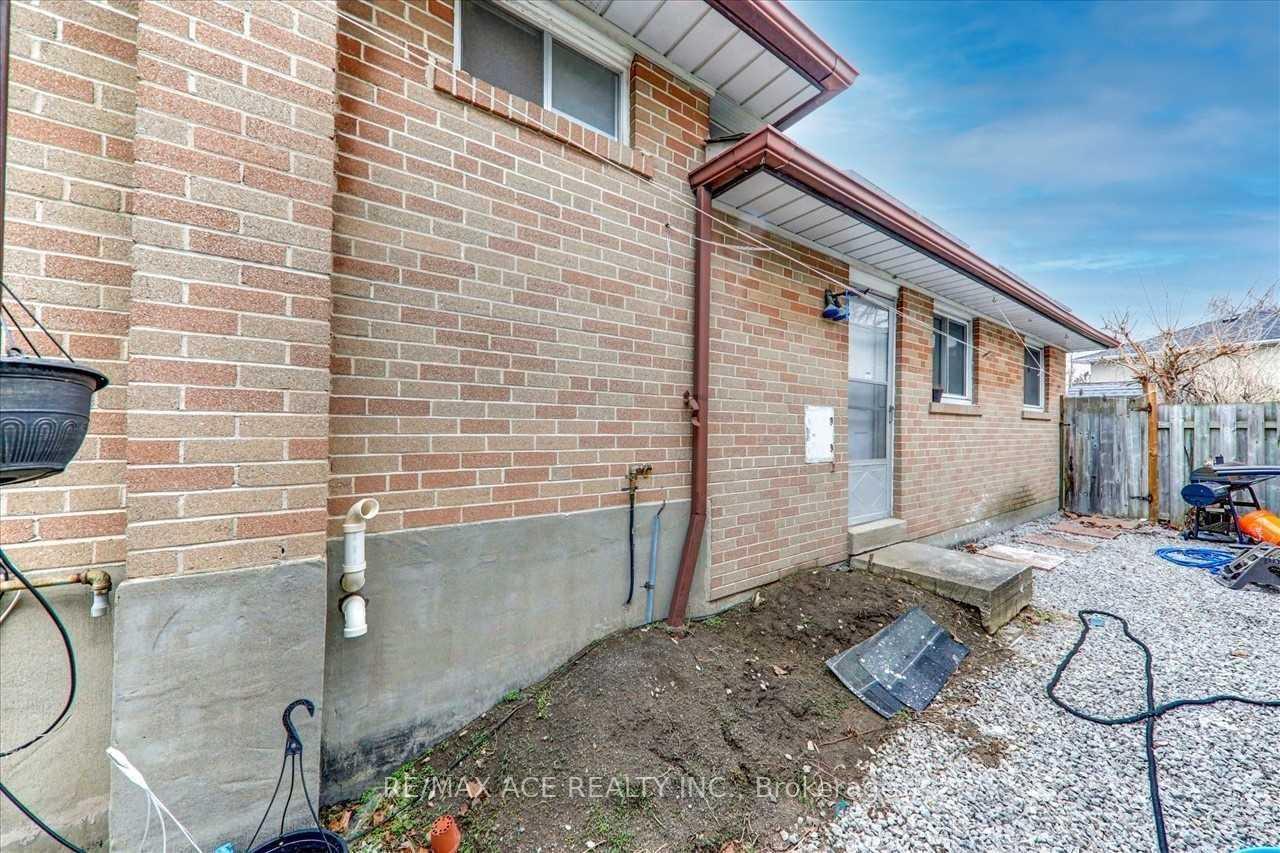 Photo 27 of 1 Wagner Drive, Scarborough, West Hill — HOMEH