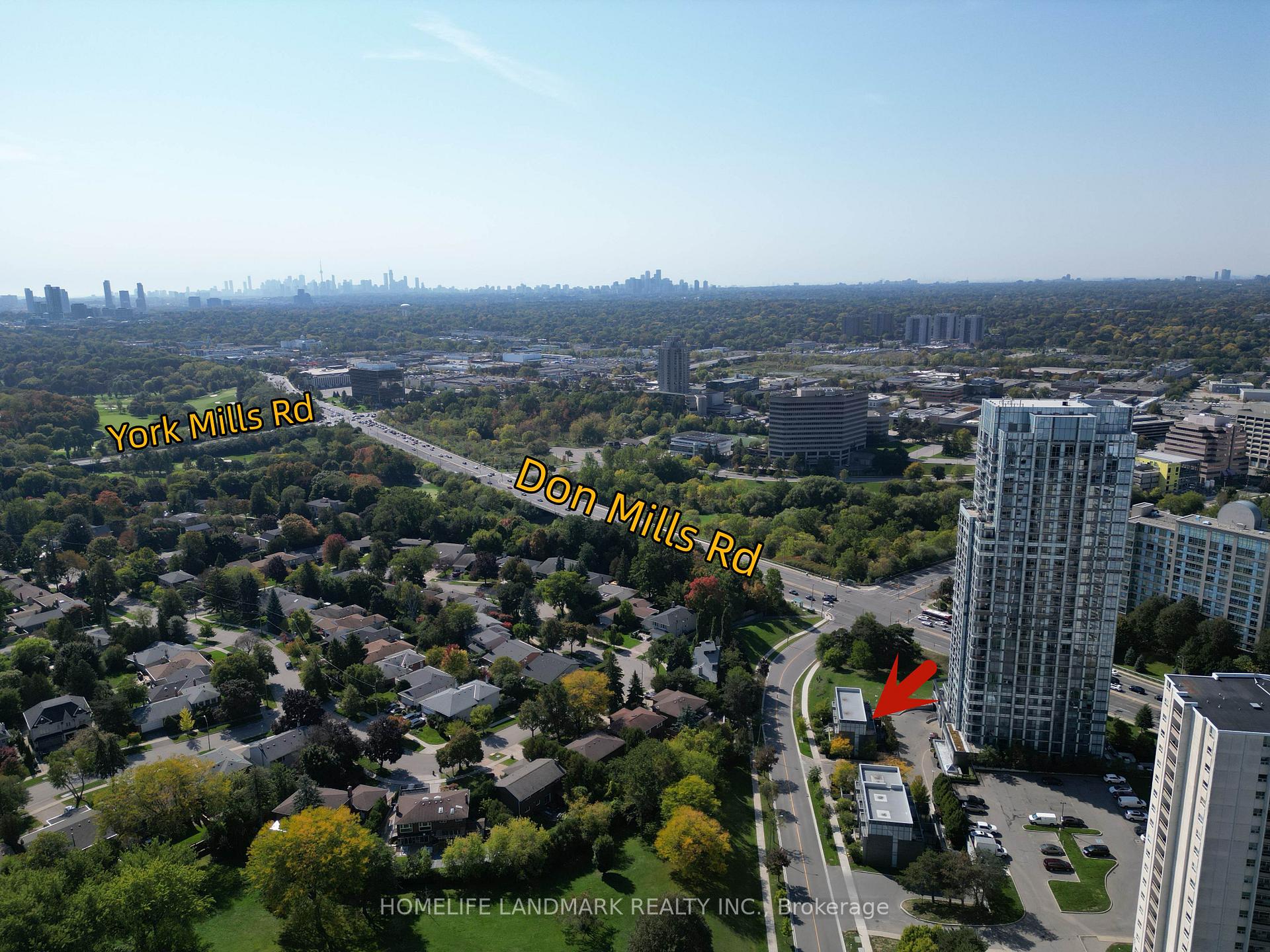 Photo 2 of Unit TH12, 18 Graydon Hall Drive, North York, Parkwoods-Donalda — HOMEH