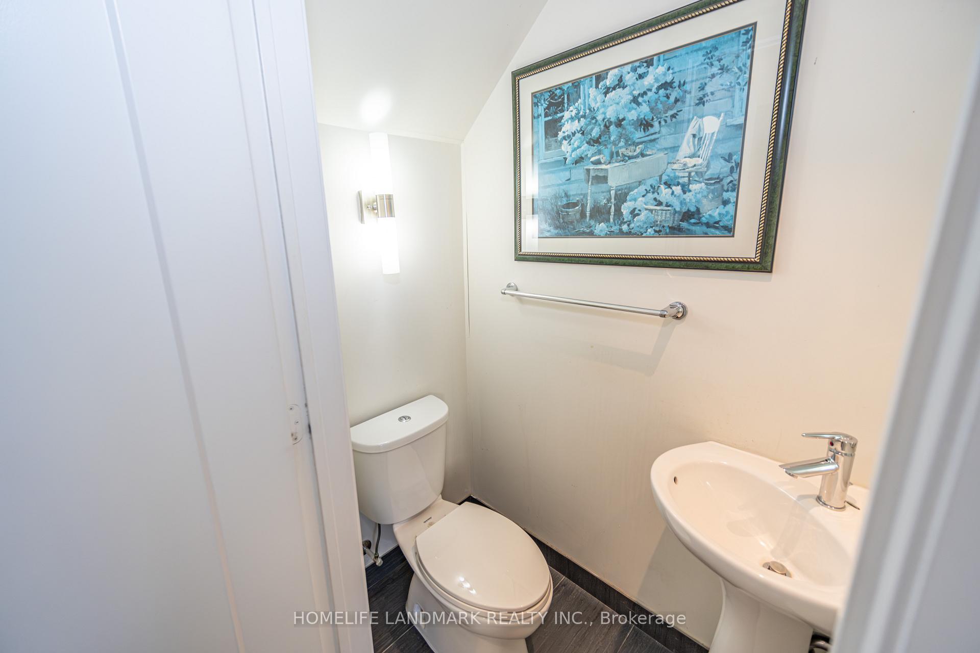 Photo 20 of Unit TH12, 18 Graydon Hall Drive, North York, Parkwoods-Donalda — HOMEH