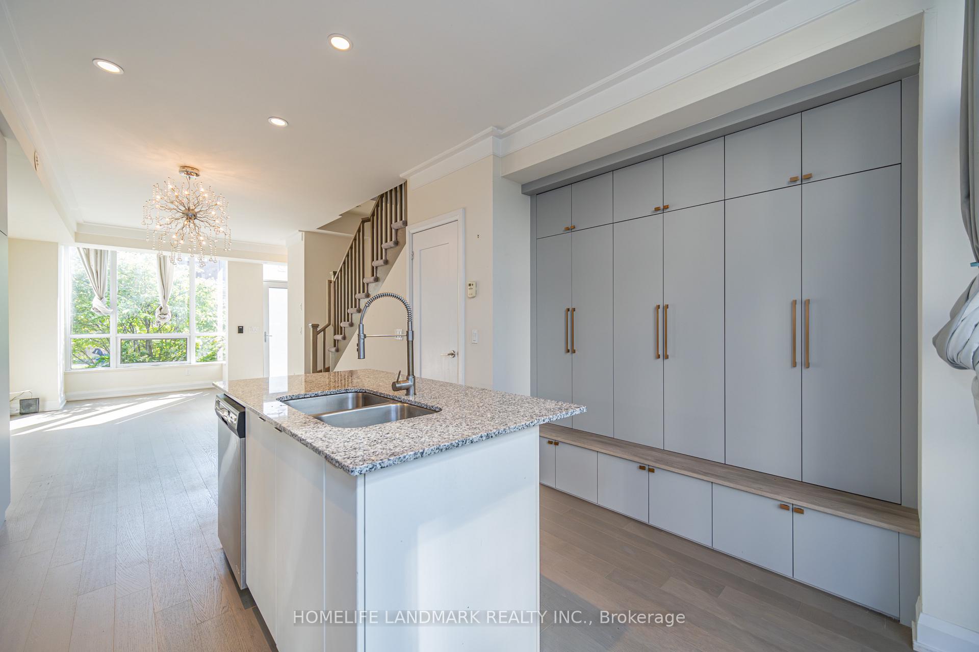 Photo 23 of Unit TH12, 18 Graydon Hall Drive, North York, Parkwoods-Donalda — HOMEH