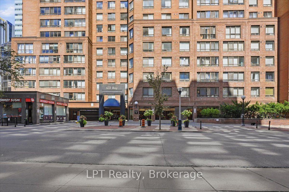 Photo 2 of Unit 2721, 633 Bay Street, Toronto, Bay Street Corridor — HOMEH