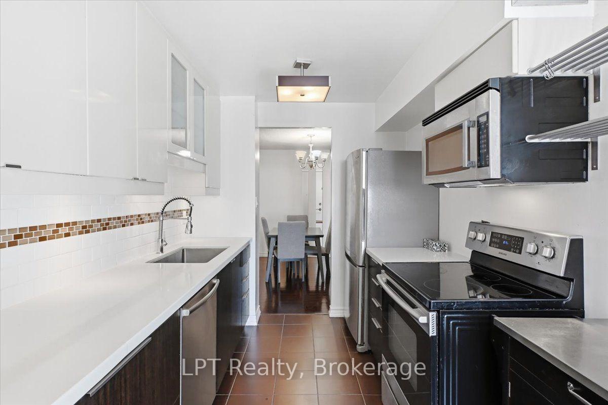 Photo 9 of Unit 2721, 633 Bay Street, Toronto, Bay Street Corridor — HOMEH