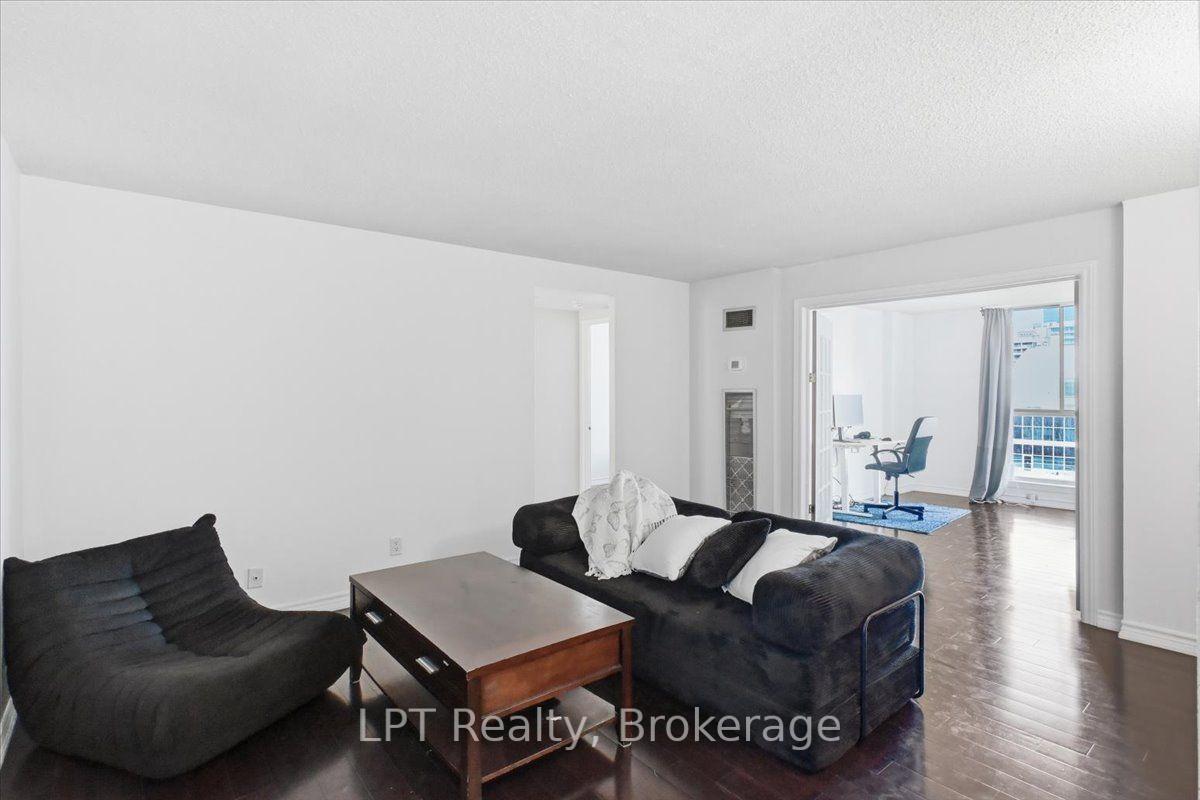 Photo 12 of Unit 2721, 633 Bay Street, Toronto, Bay Street Corridor — HOMEH