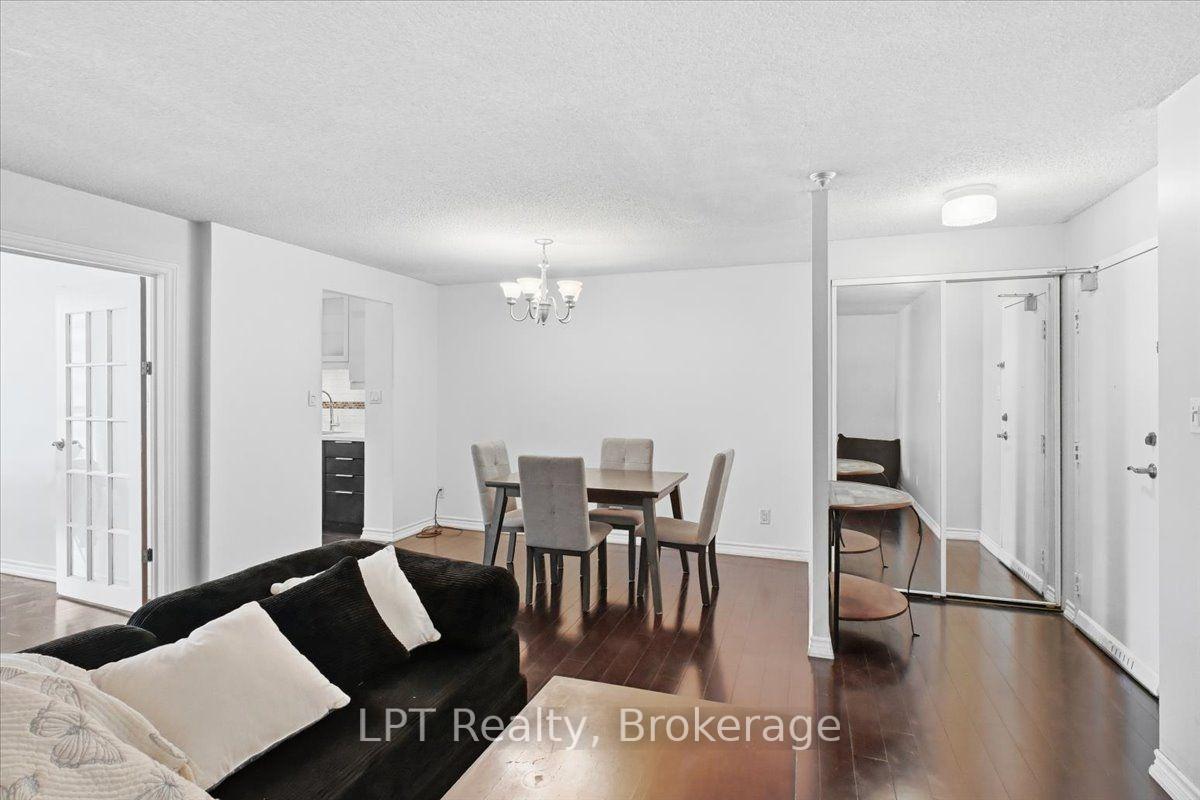 Photo 13 of Unit 2721, 633 Bay Street, Toronto, Bay Street Corridor — HOMEH