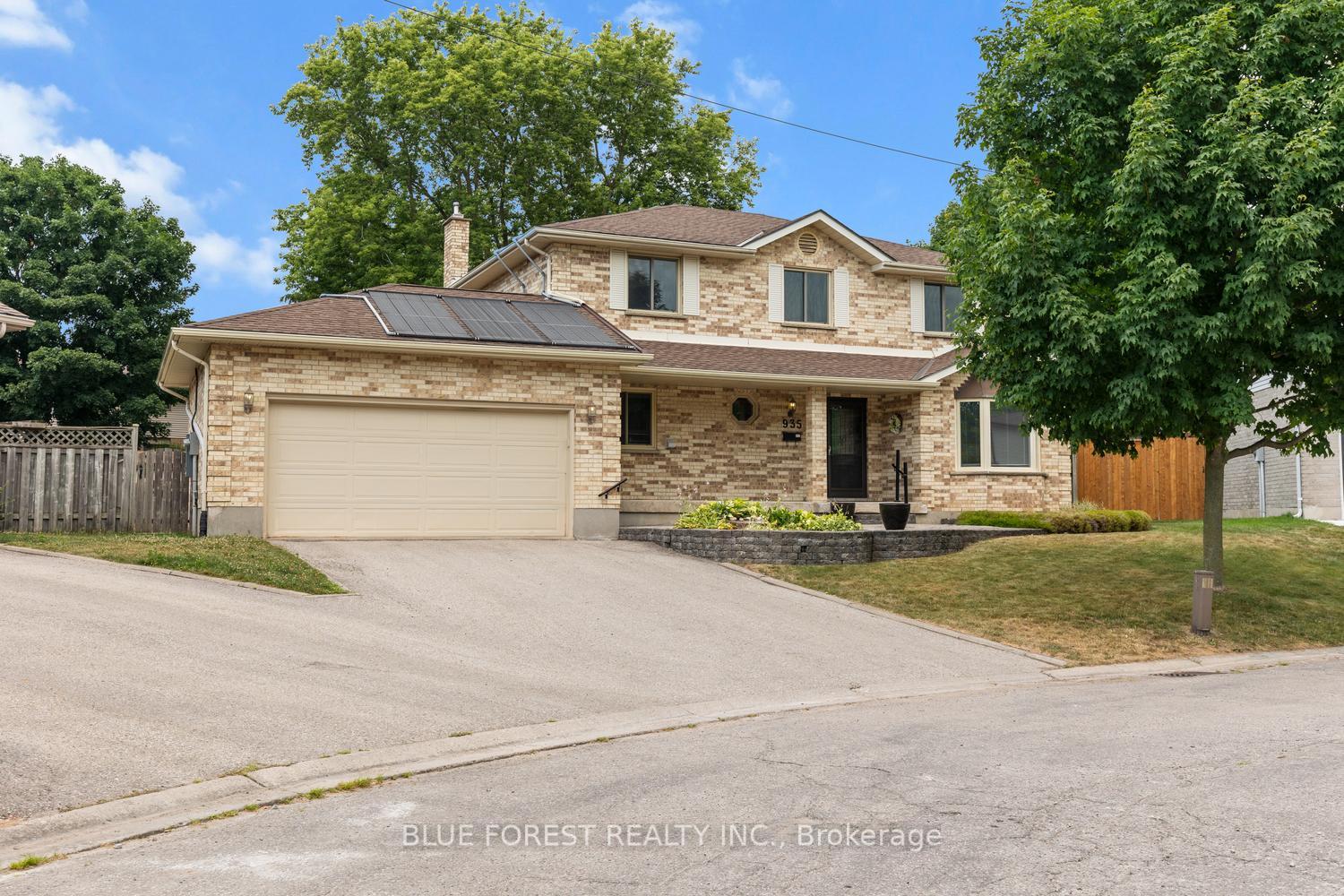 Photo of 935 Country Club Place