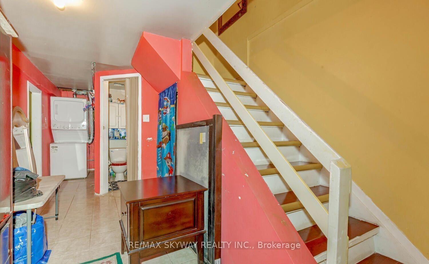 Photo 16 of 3 Hercules Court, Brampton, Central Park — HOMEH