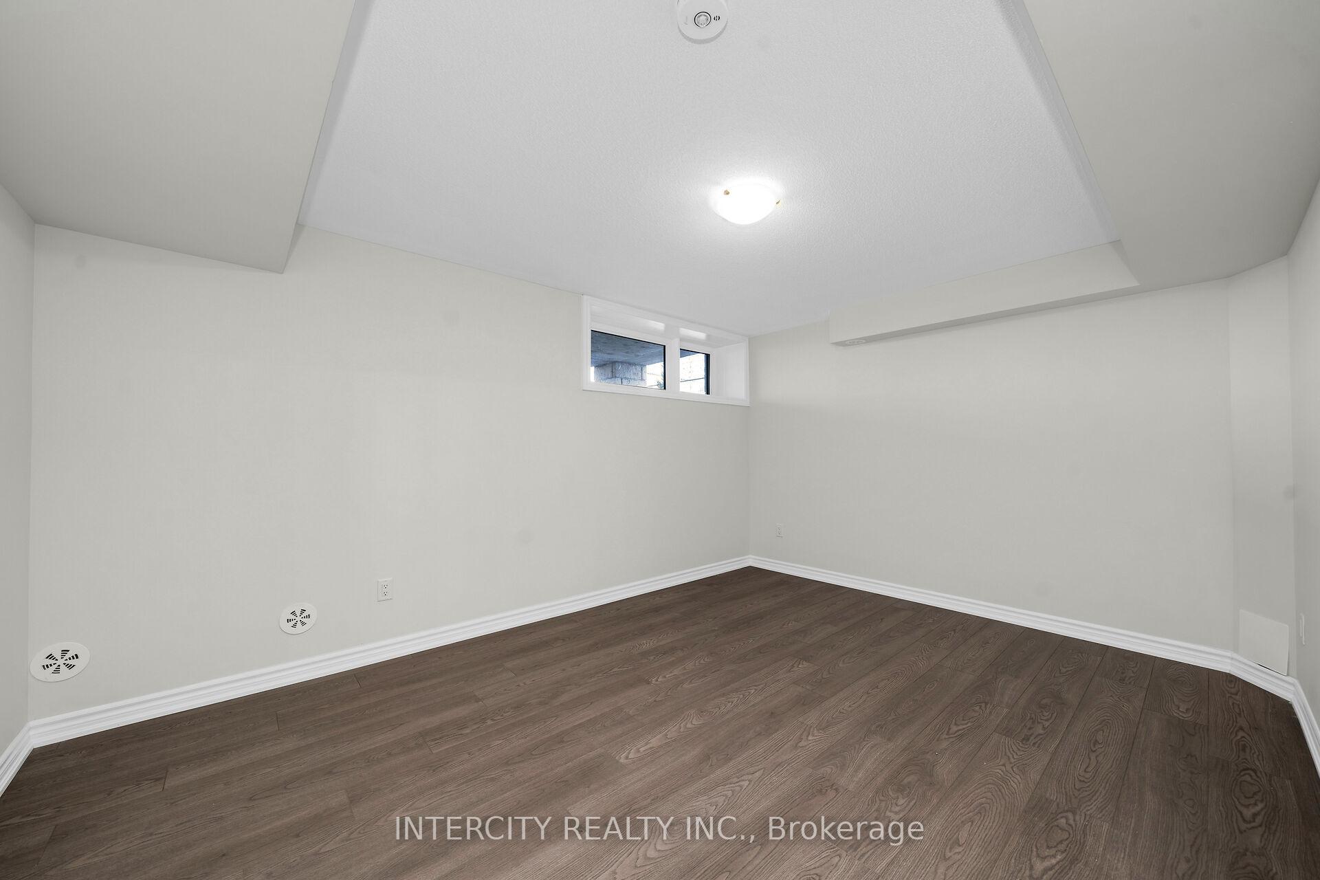Photo 11 of Unit 31F, 471 Tim Manley Avenue, Caledon, Rural Caledon — HOMEH
