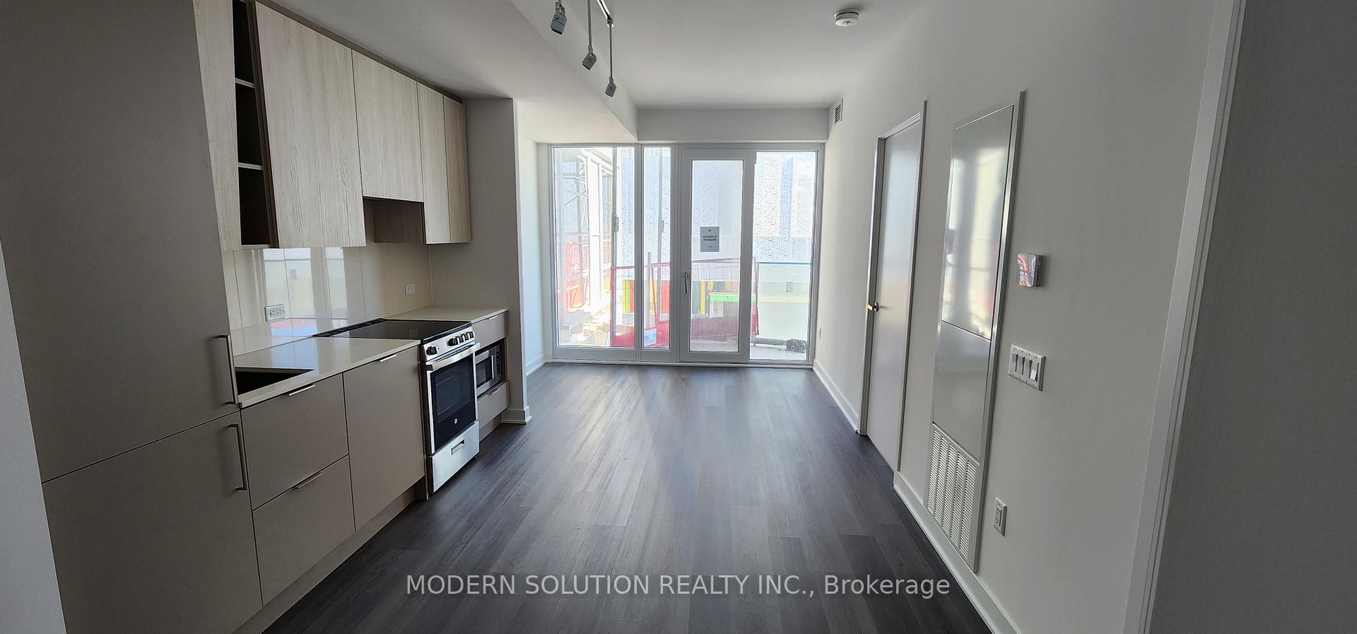 Photo 2 of Unit 224, 3900 Confederation Parkway, Mississauga, City Centre — HOMEH
