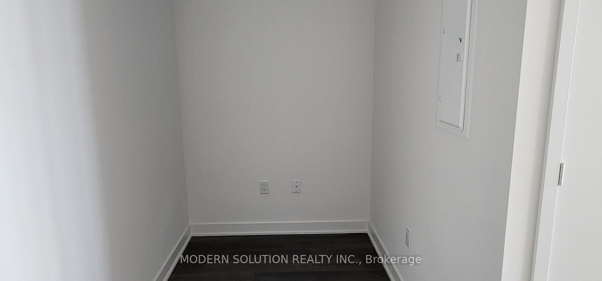 Photo 4 of Unit 224, 3900 Confederation Parkway, Mississauga, City Centre — HOMEH