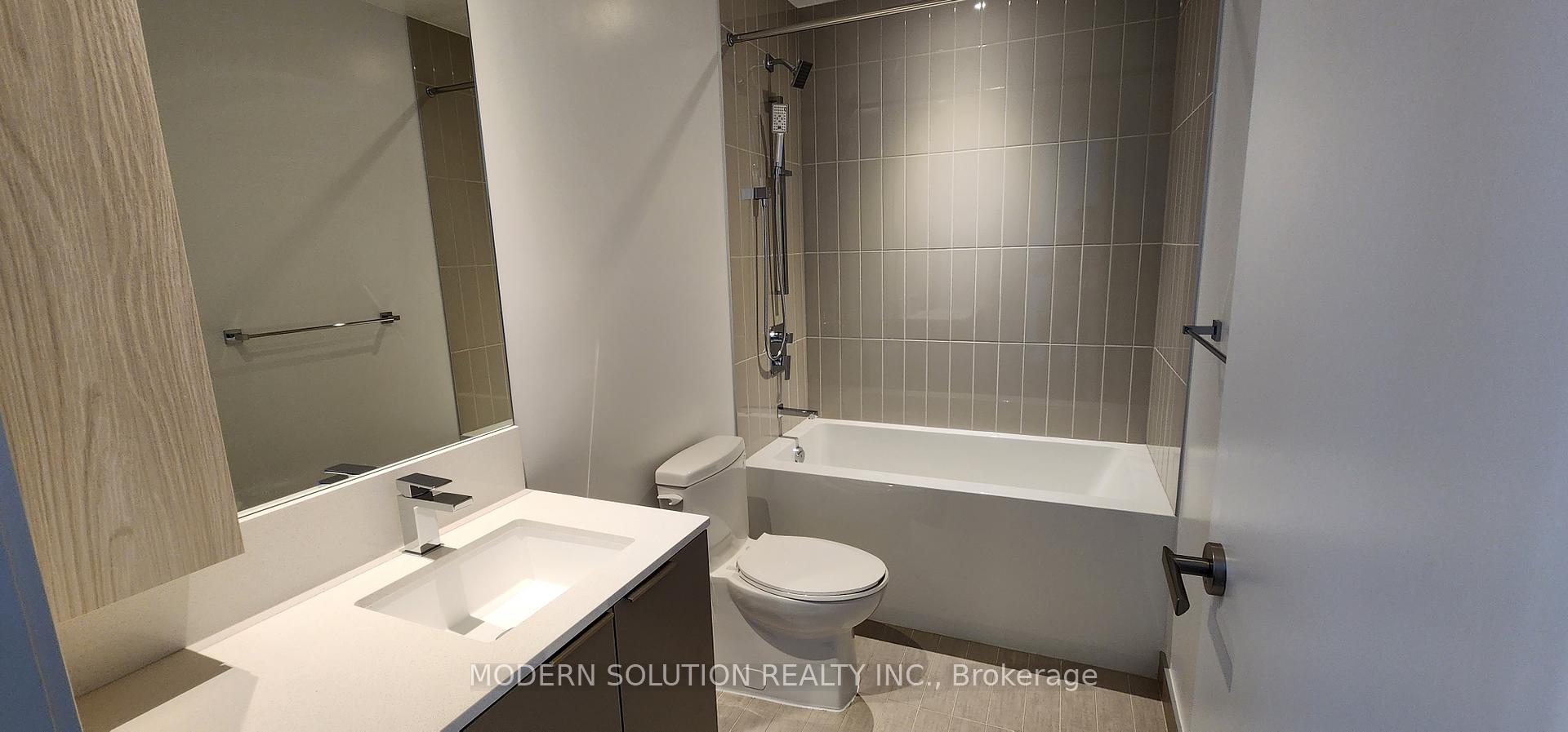 Photo 5 of Unit 224, 3900 Confederation Parkway, Mississauga, City Centre — HOMEH