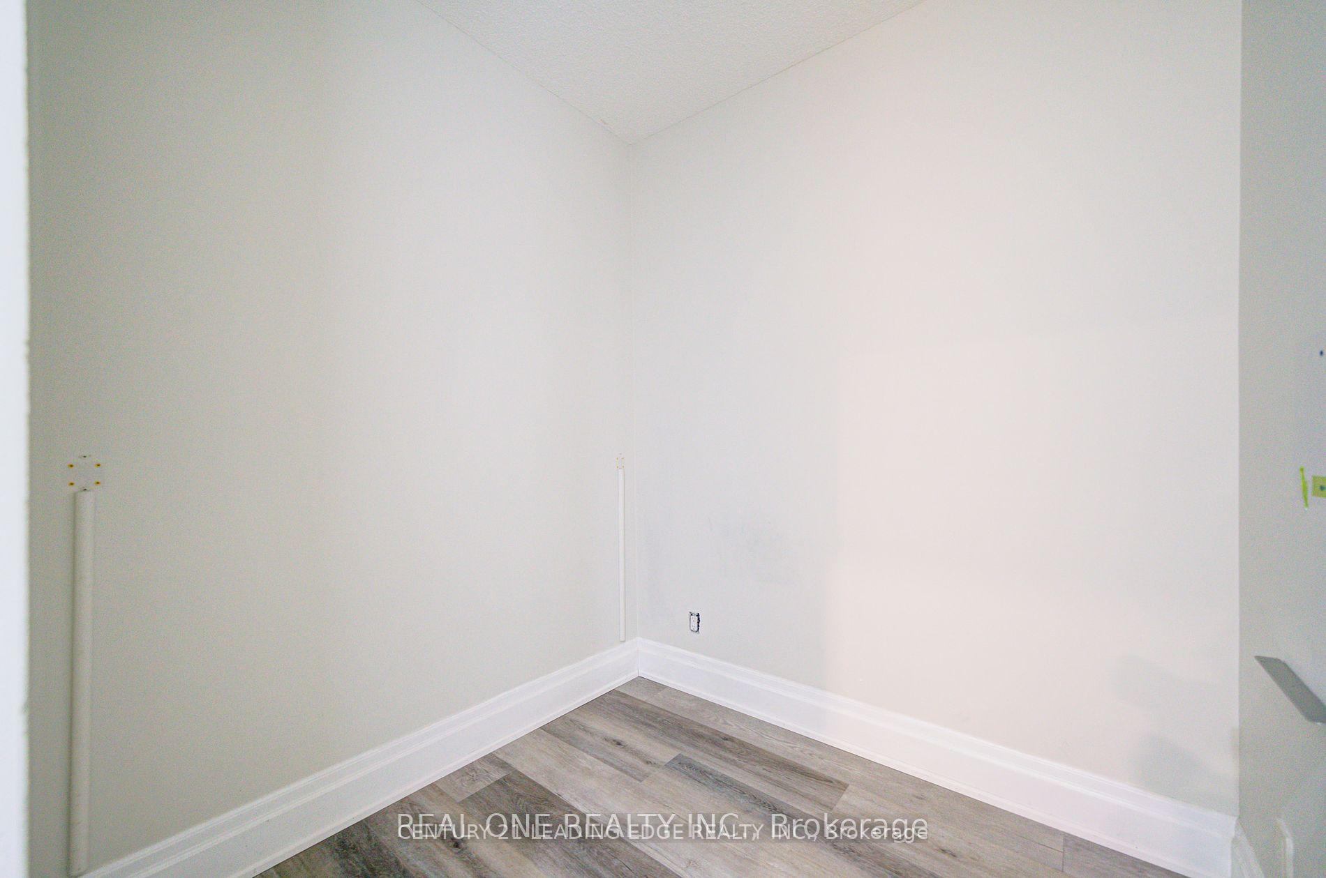 Photo 11 of Unit 107, 111 Upper Duke Crescent, Markham, Unionville — HOMEH