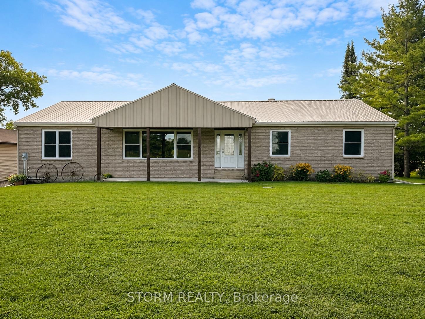 Photo 1 of 14402 Dafoe Road, South Stormont, South Stormont (Osnabruck) Twp — HOMEH