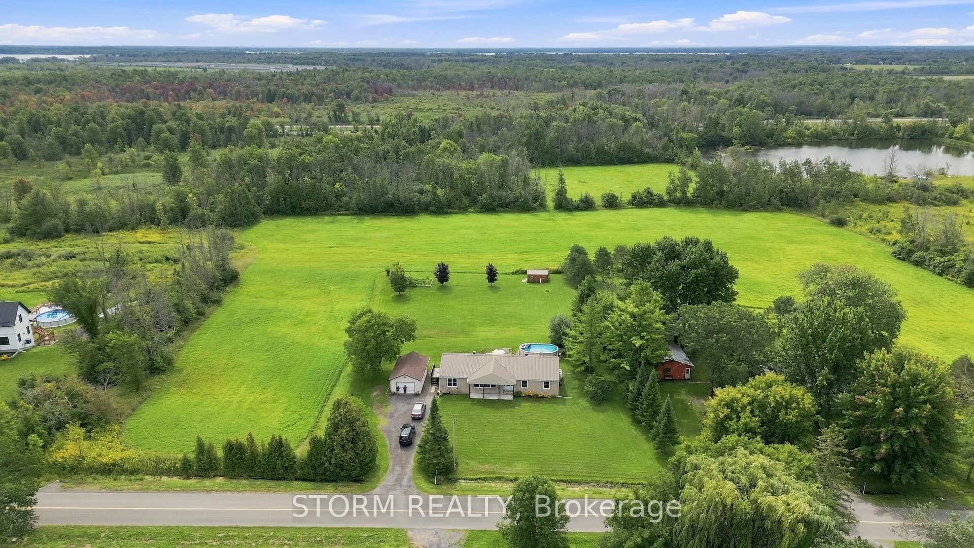 Photo 3 of 14402 Dafoe Road, South Stormont, South Stormont (Osnabruck) Twp — HOMEH