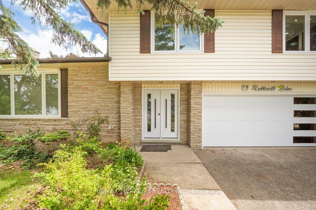 Photo 2 of 21 Halliwell Drive, Kitchener, Heritage Park - Kitchener — HOMEH