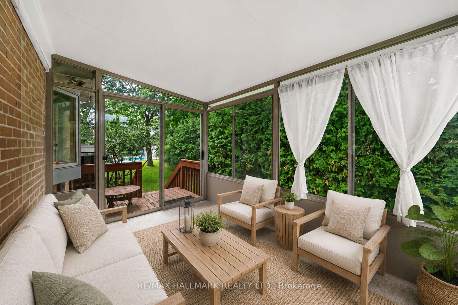 Photo 15 of 17 Greenyards Drive, North York, Newtonbrook East — HOMEH