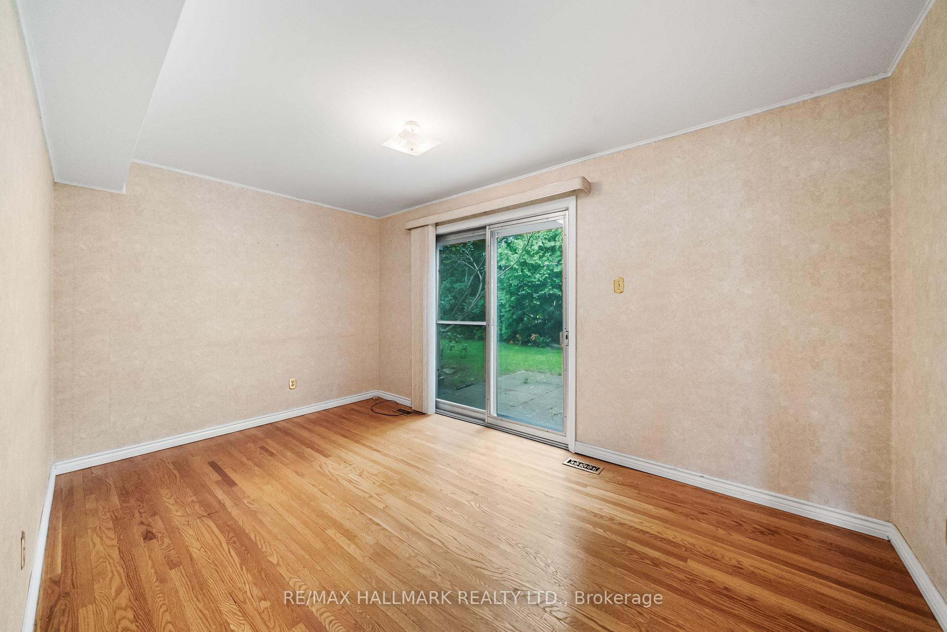 Photo 19 of 17 Greenyards Drive, North York, Newtonbrook East — HOMEH
