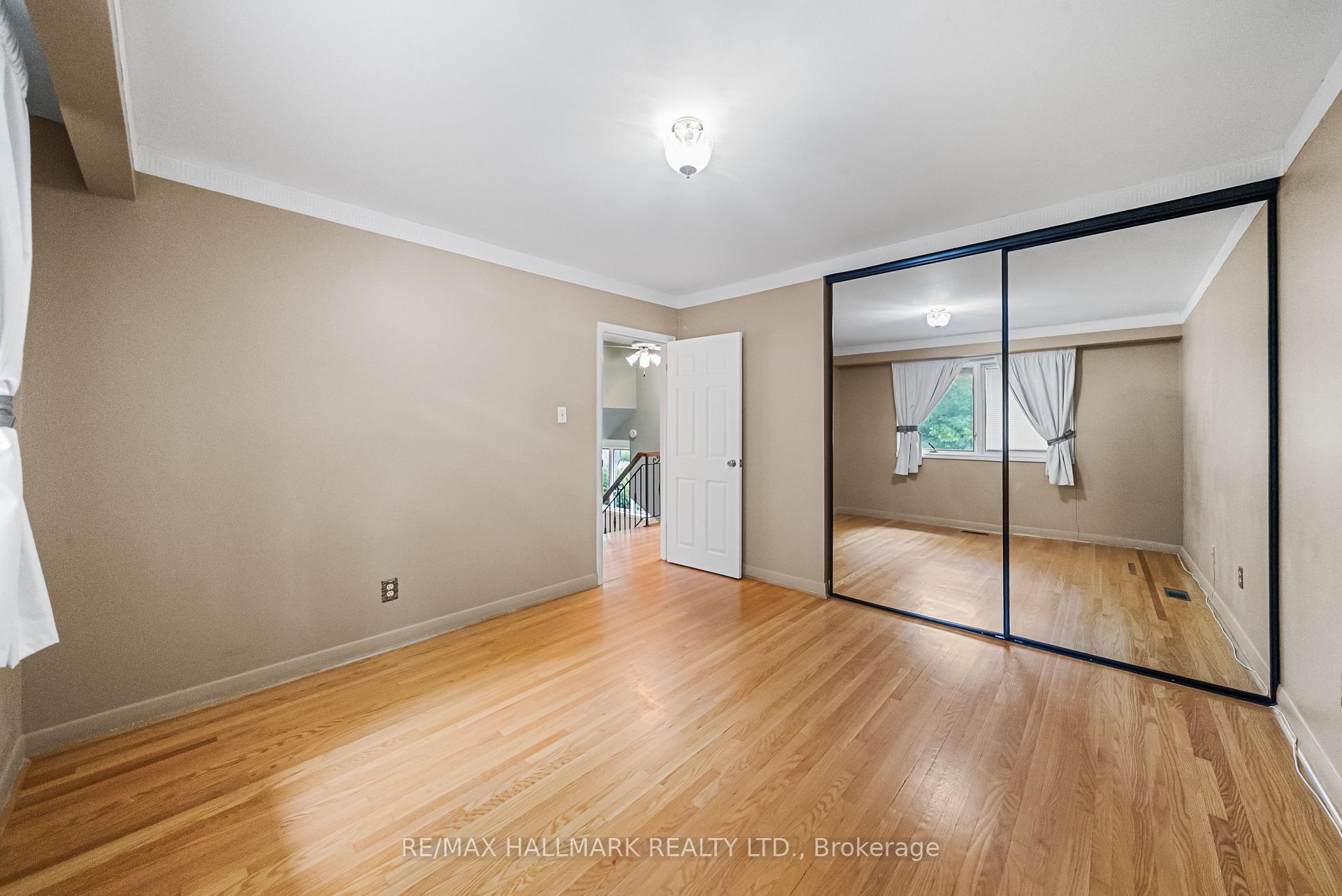 Photo 24 of 17 Greenyards Drive, North York, Newtonbrook East — HOMEH