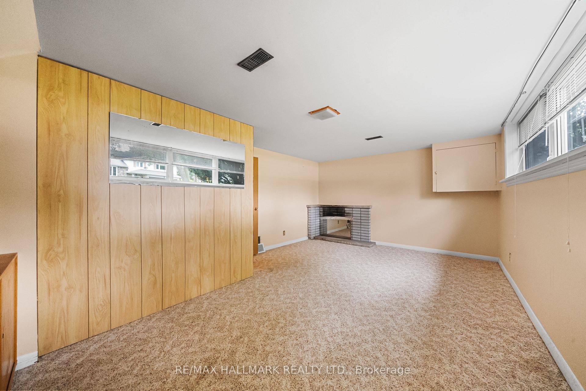 Photo 35 of 17 Greenyards Drive, North York, Newtonbrook East — HOMEH