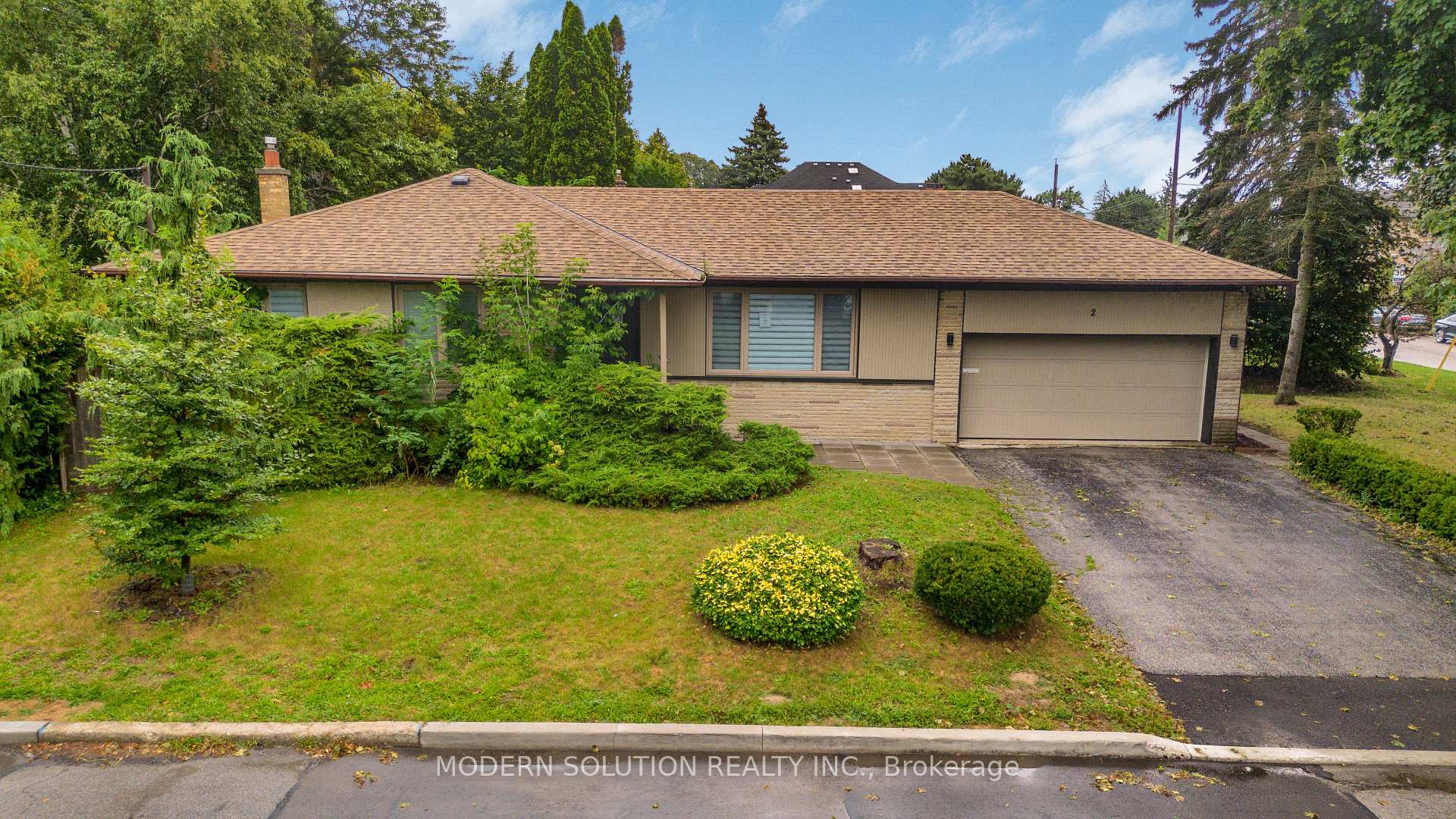 Photo 1 of 2 Caswell Drive, North York, Newtonbrook East — HOMEH