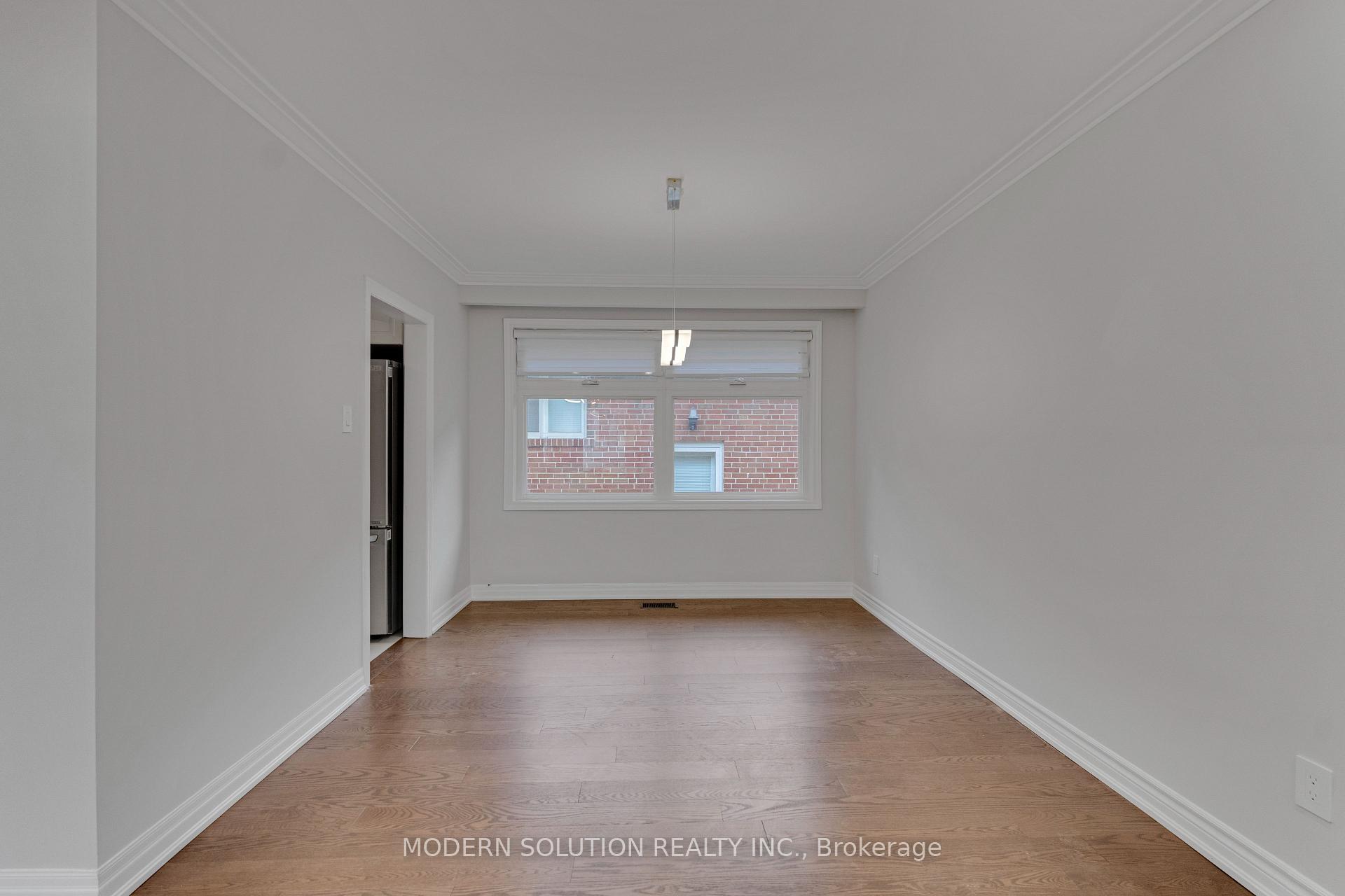 Photo 10 of 2 Caswell Drive, North York, Newtonbrook East — HOMEH